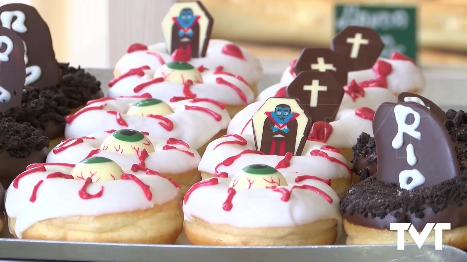 Imagen de Huesos de santo. El dulce más tradicional y típico de la festividad de Todos los Santos 