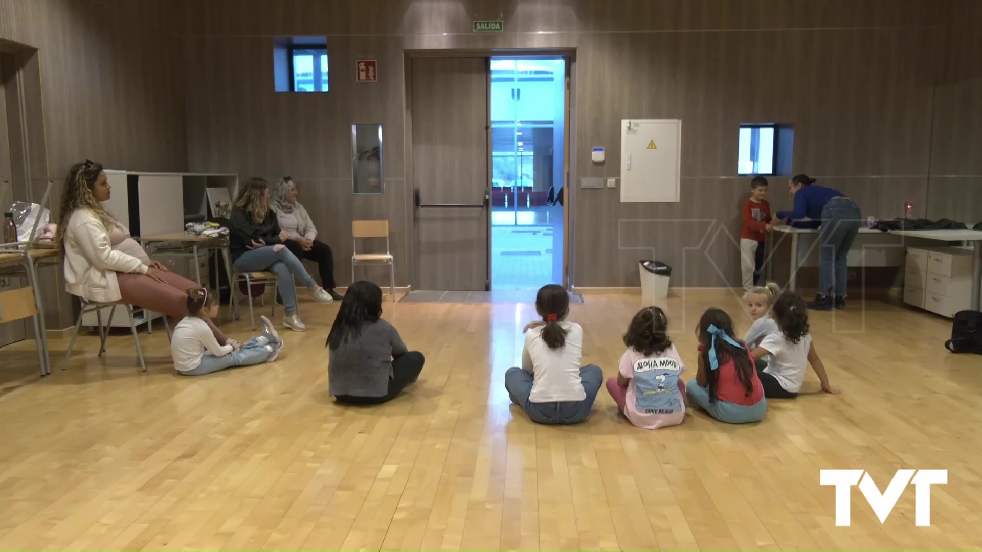 Imagen de El aula UNED de Torrevieja dedica 4 talleres a la infancia sobre inteligencia emocional, interpersonal, sostenible y artística