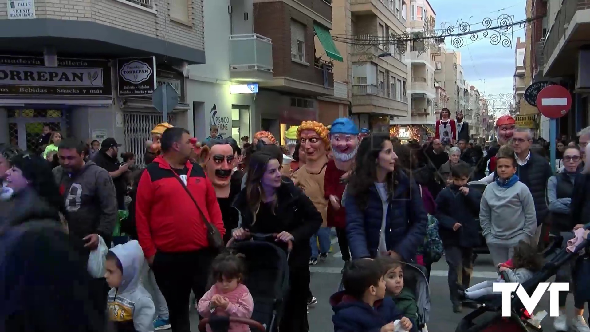 Imagen de La charamita se estrena en las calles de Torrevieja 