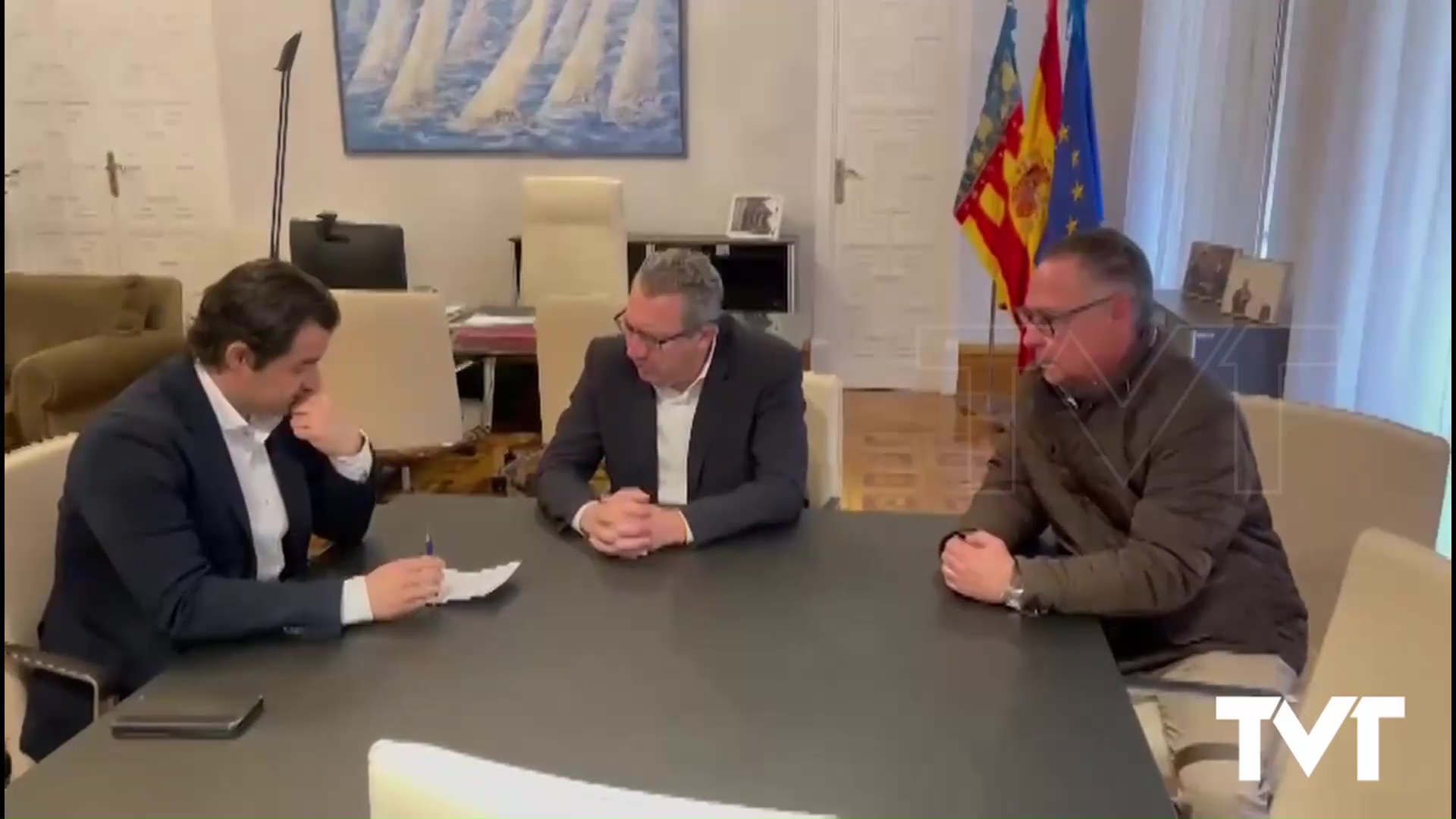 Imagen de El alcalde de Torrevieja traslada al presidente de la Diputación los nuevos proyectos de Torrevieja al objeto de recabar apoyo económico