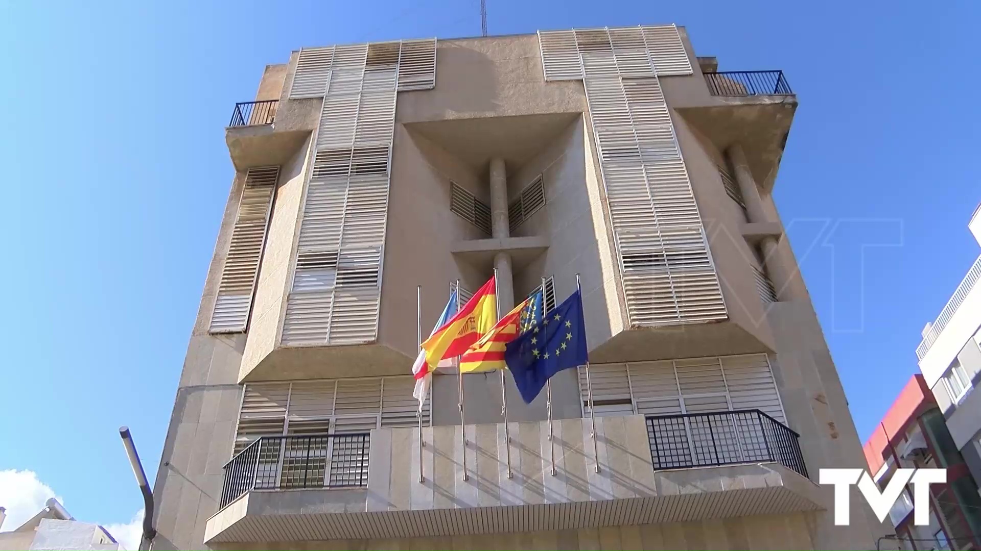 Imagen de Torrevieja y Callosa de Segura firman un convenio para la utilización de las bolsas de empleo temporal 