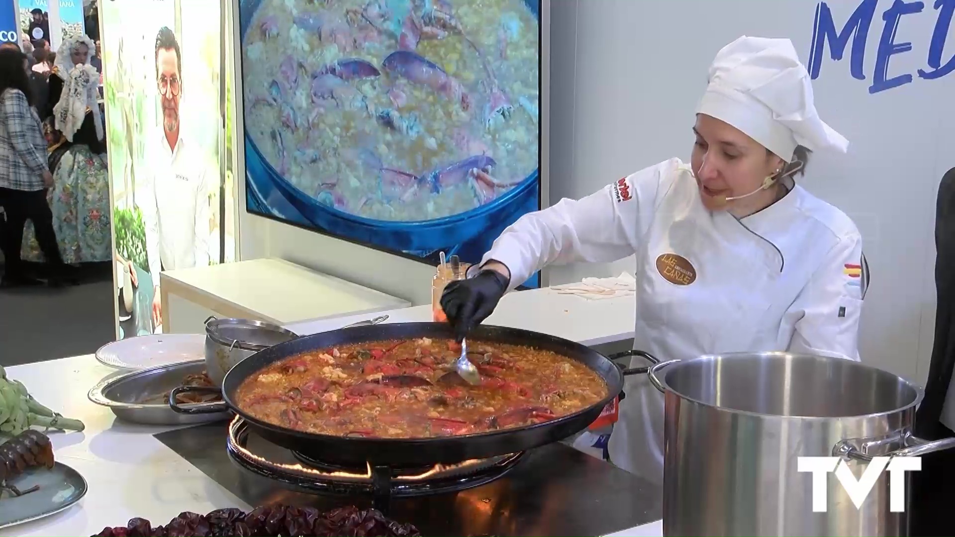 Imagen de Torrevieja conquista los paladares de FITUR con un showcooking de arroz con bogavante