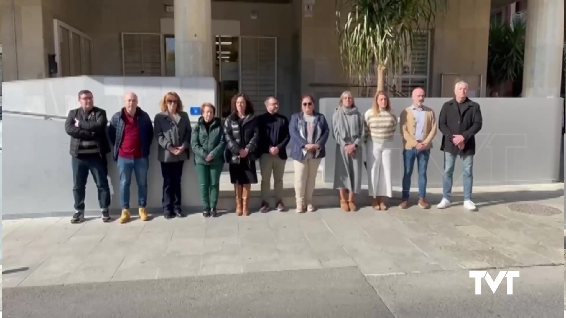 Imagen de Torrevieja se suma al minuto de silencio en condena por el asesinato machista de Alfaz del Pi