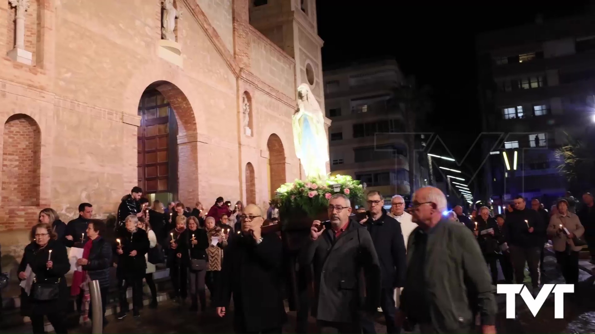 Imagen de La ya tradicional procesión de las antorchas conmemoró  la festividad de la Virgen de Lourdes 