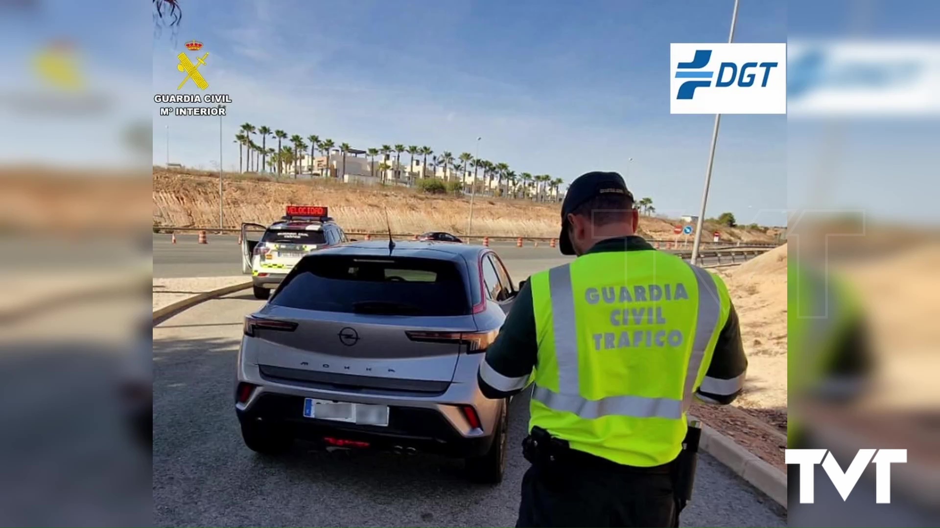 Imagen de El destacamento de tráfico de Torrevieja pilla a un conductor circulando a 200 Km/h en la AP 7 