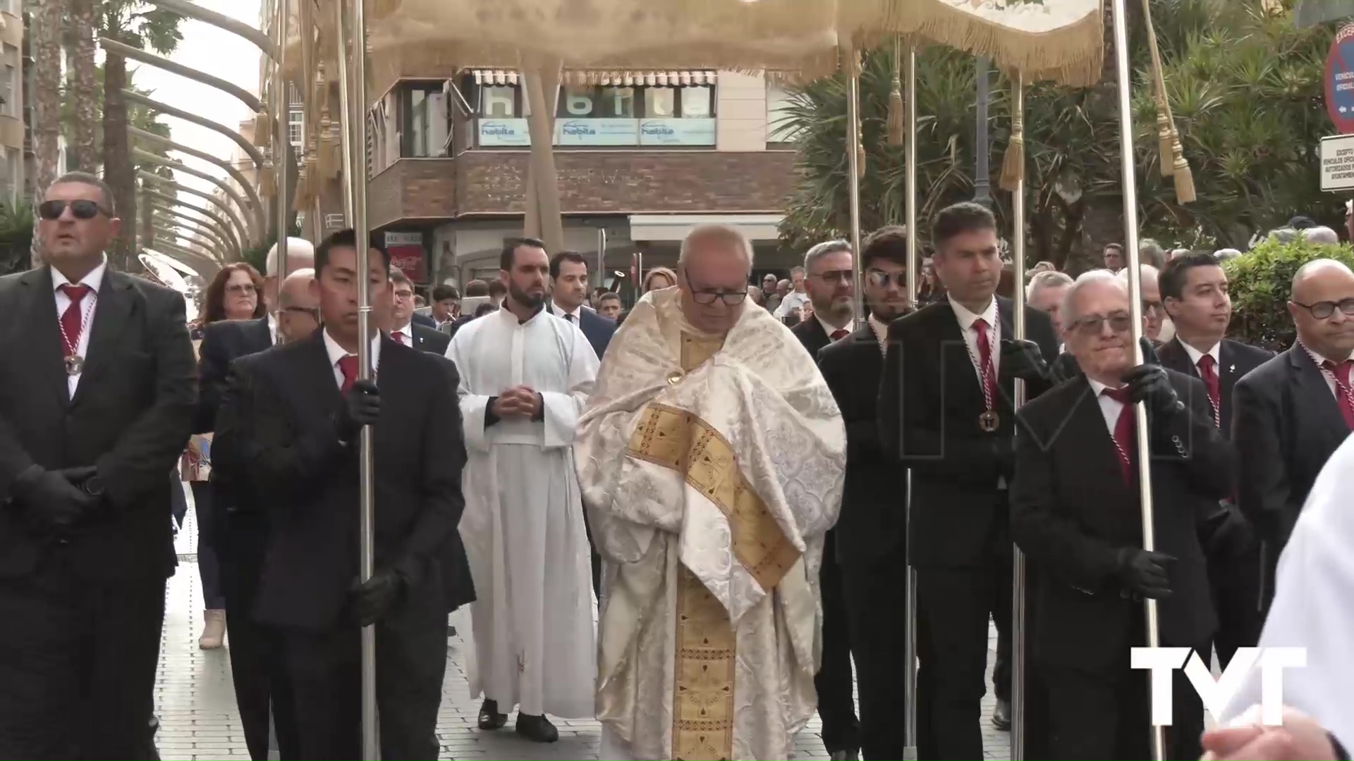 Imagen de Celebrada en San Vicente Ferrer la procesión que cierra el ciclo de Semana Santa en Torrevieja