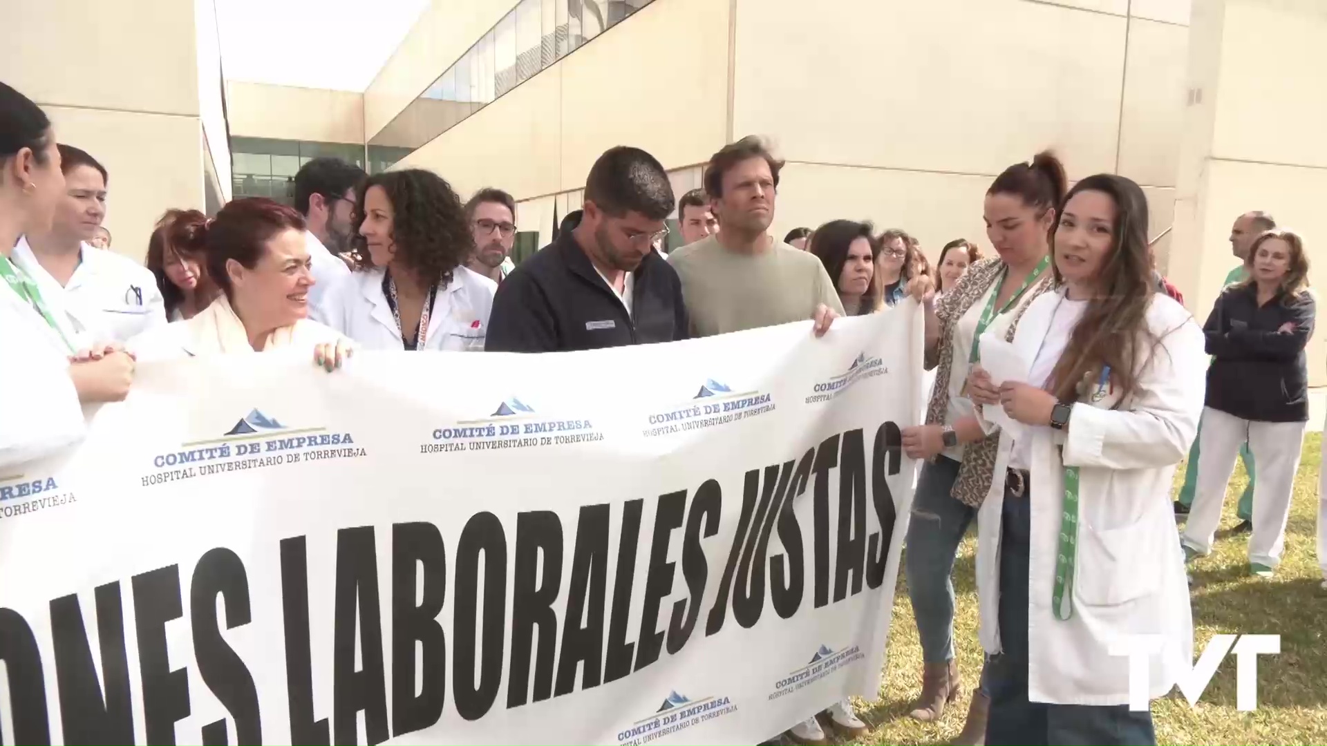 Imagen de Comité de empresa D.S.Torrevieja: «La consellería tiene herramientas para reducir listas de espera pero deja fuera a la mitad de trabajadores por ser personal laboral a extinguir» 