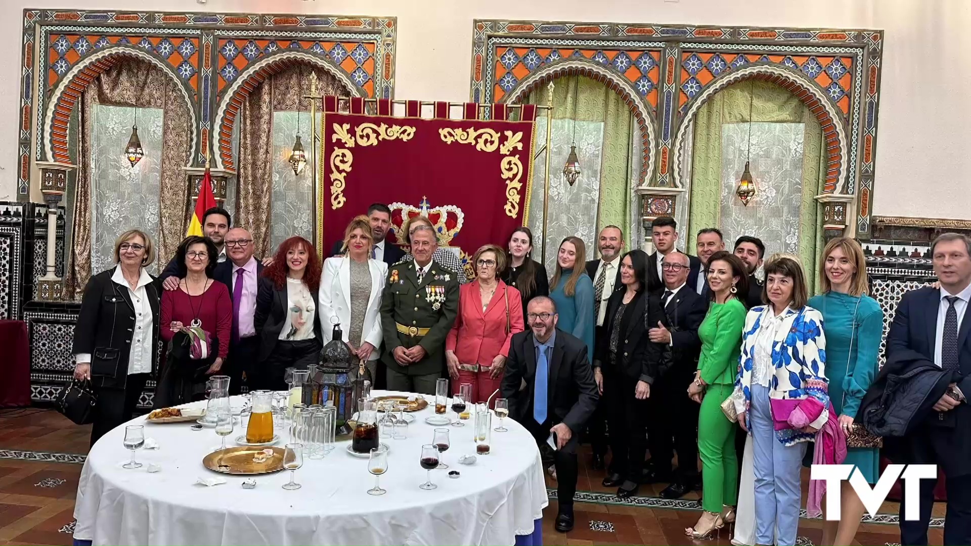 Imagen de Emotivo homenaje al torrevejense coronel músico y director de la banda del Rey que pasa a la reserva, Armando Bernabéu