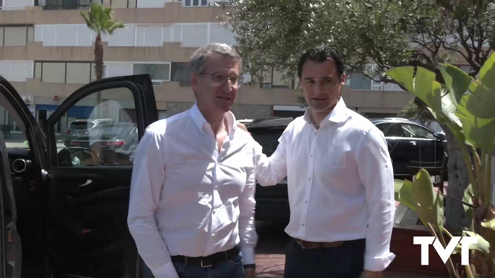 Imagen de Feijóo aborda con Eduardo Dolón en Torrevieja la problemática de la N332 