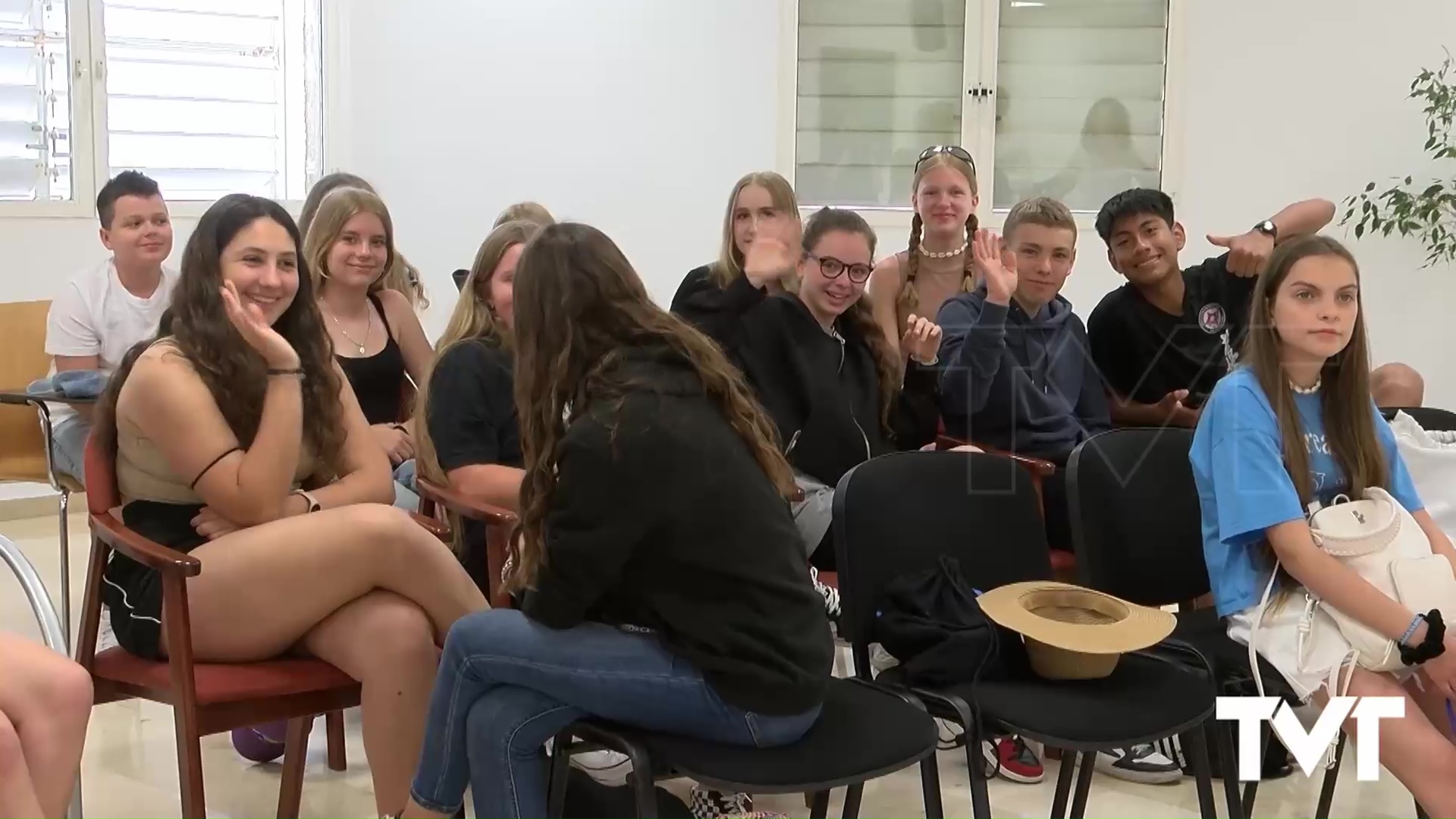 Imagen de Alumnos de Polonia visitan Torrevieja dentro de un programa de Erasmus
