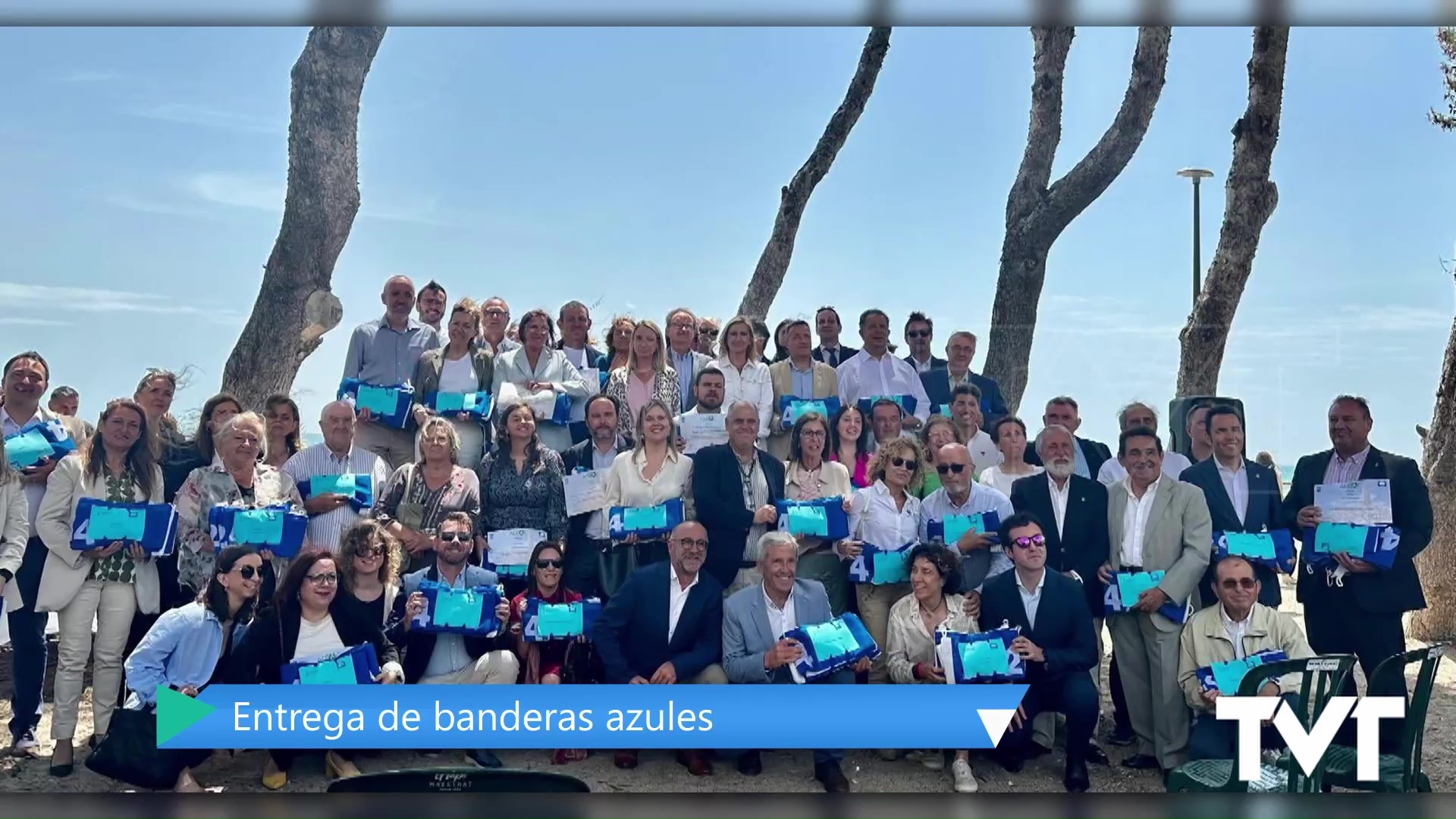 Imagen de Torrevieja recibe sus banderas azules