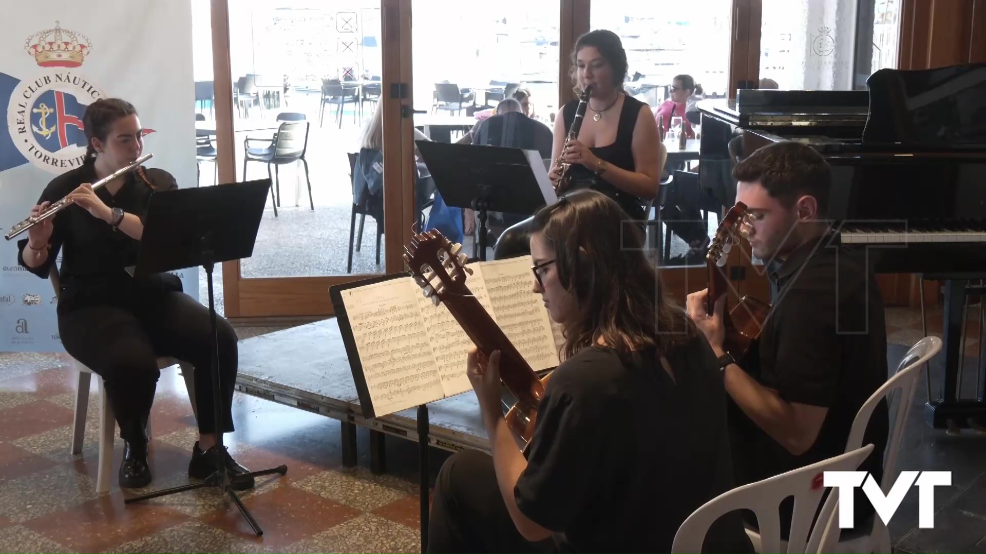 Imagen de El Conservatorio Profesional de Música de Torrevieja pone el broche final al 2º Ciclo de Música de Cámara en el Real Club Náutico