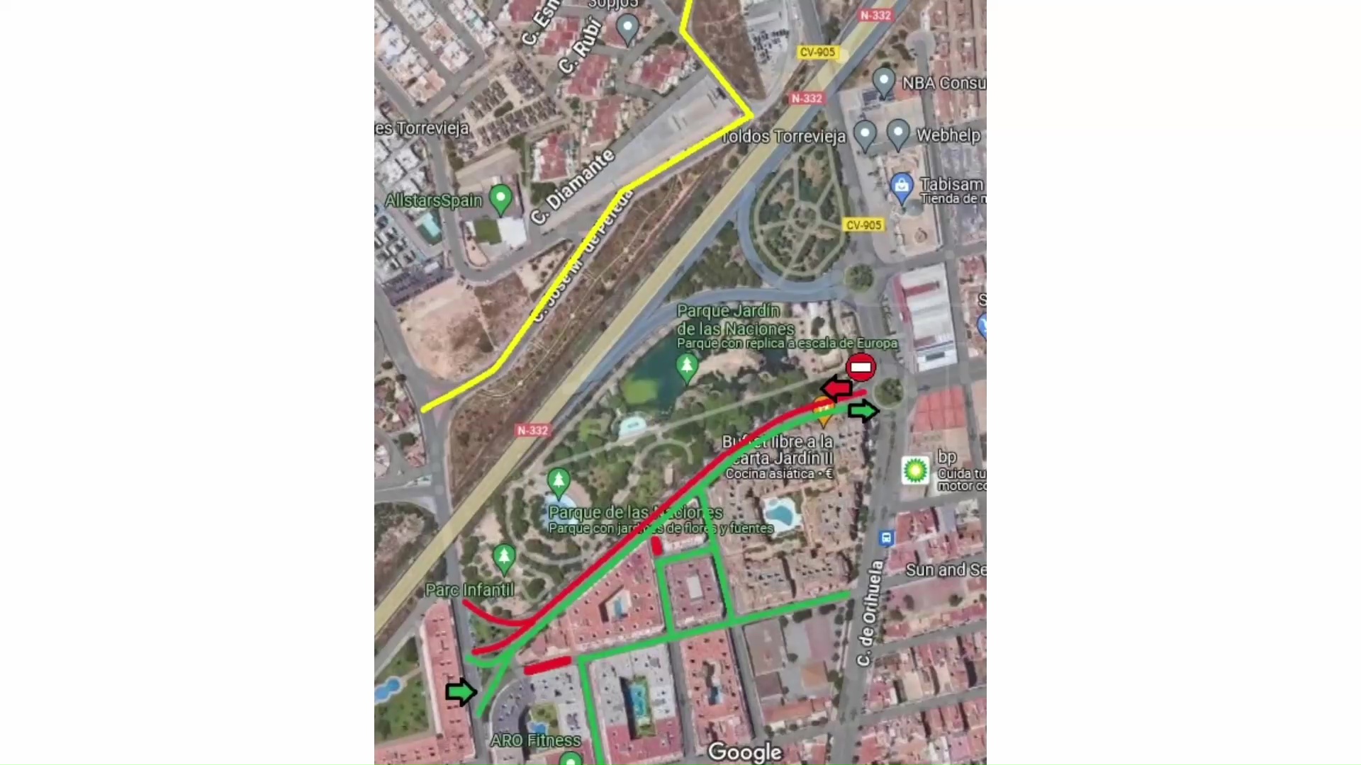 Imagen de Así queda la ordenación del tráfico debido a las obras de reurbanización en la calle Ronda César Cánovas Girada