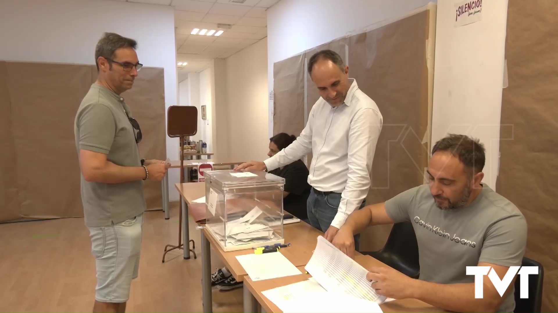 Imagen de PP y PSOE hacen balance de los resultados obtenidos en las Elecciones Europeas