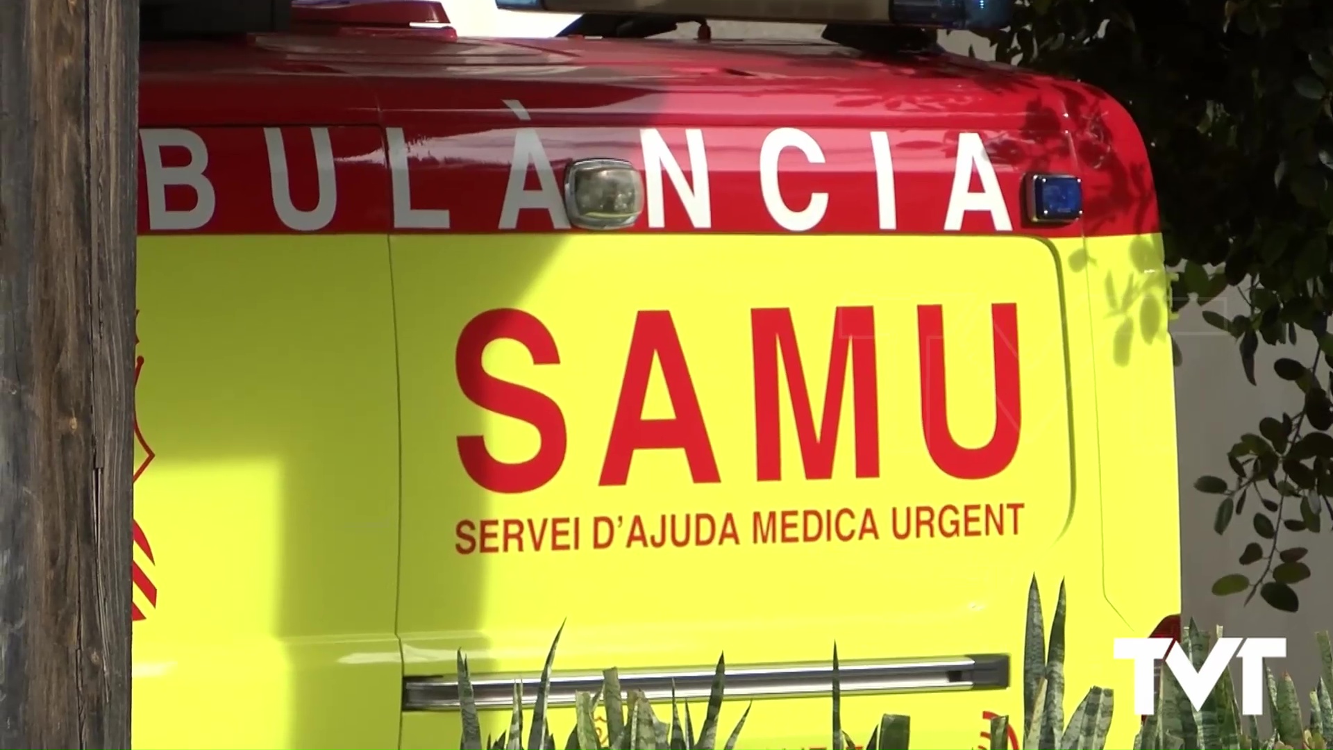 Imagen de Asistidos dos hombres con quemaduras tras una explosión en una embarcación en Orihuela 