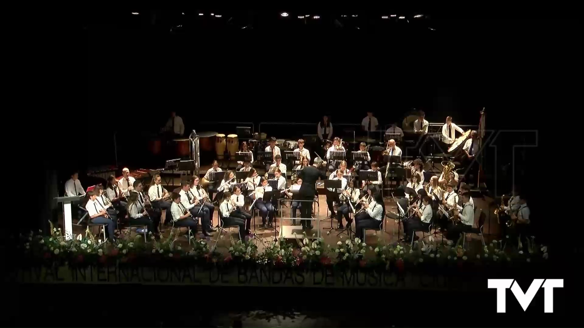 Imagen de La ceremonia de apertura del XXII Festival Internacional de bandas de música de los Salerosos se inició con la actuación de las bandas juveniles en el IV Certamen nacional 