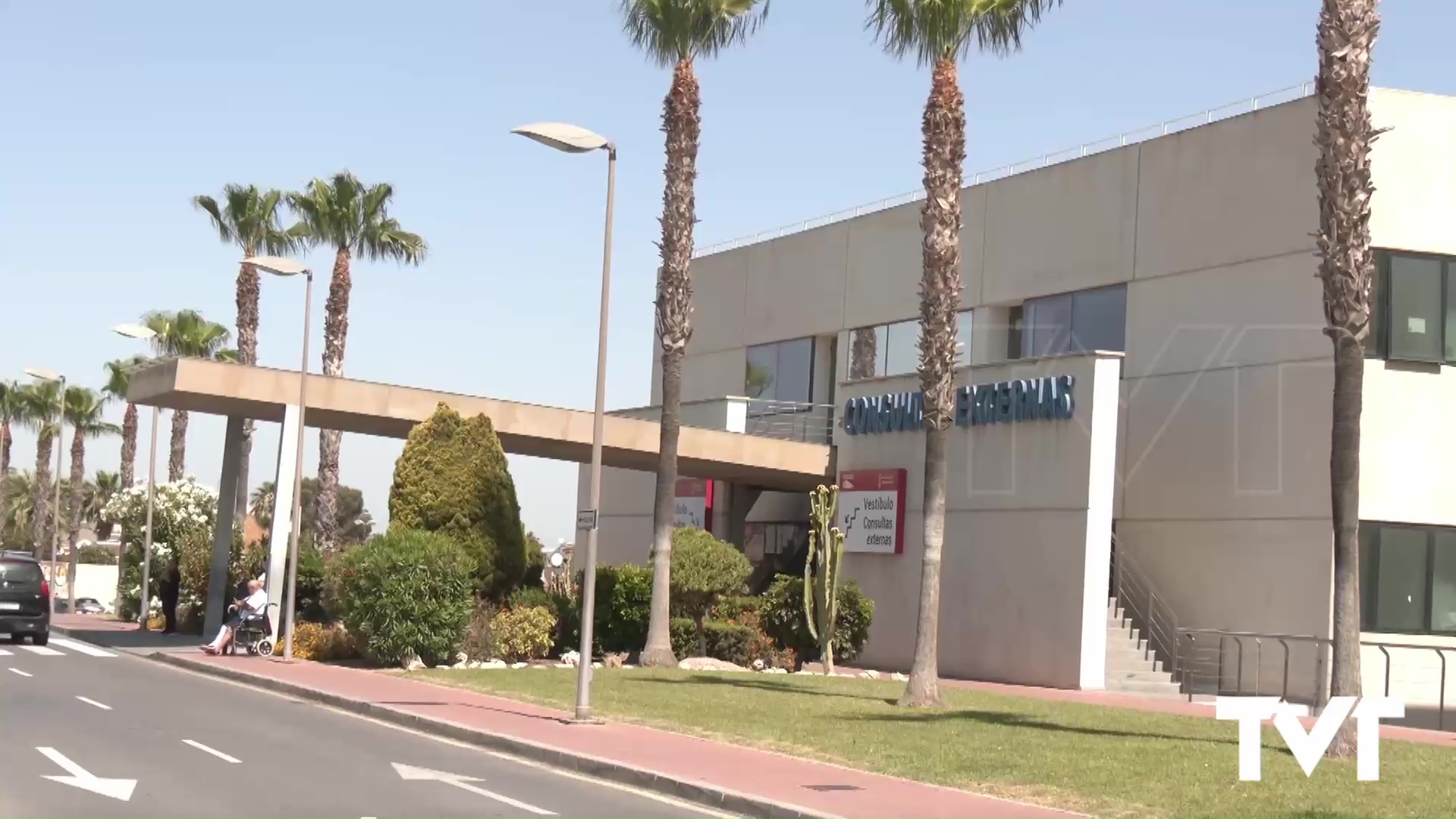 Imagen de Formalizado, tras un año desde su adjudicación, el contrato por 3 años para el de todo el material necesario para la realización de las pruebas analíticas del laboratorio del Hospital de Torrevieja