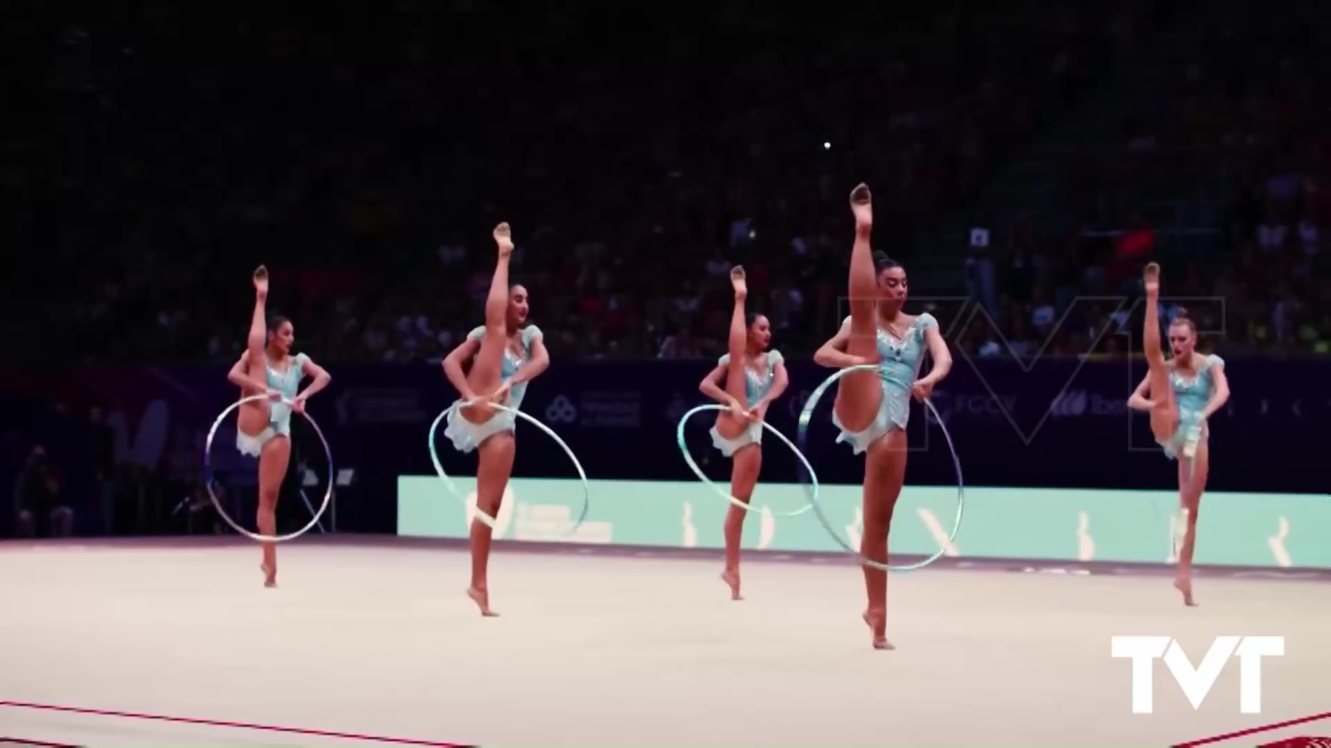 Imagen de La Real Federación española de gimnasia presenta al equipo de gimnasia que representará a Españal en los JJOO, con la torrevejense Polina Berezina en individual