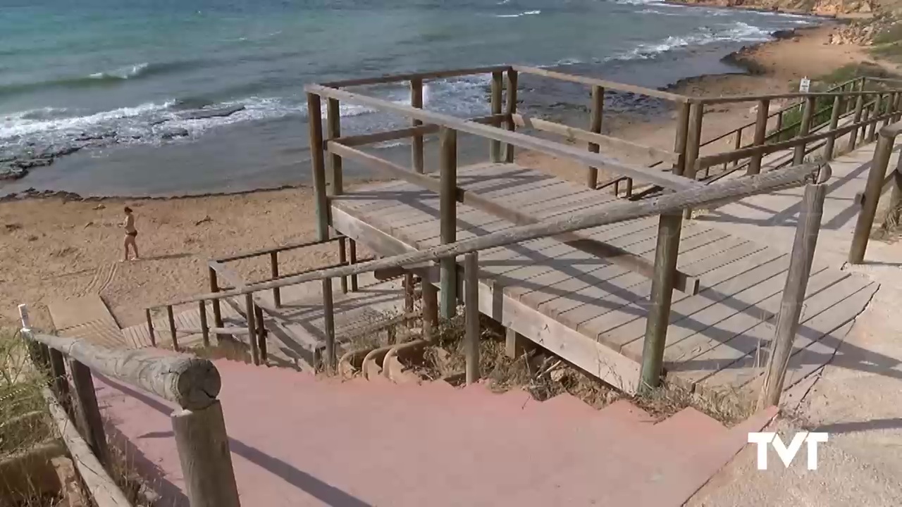 Imagen de Transición ecológica saca a licitación un contrato para la rehabilitación de 21 pasarelas de madera. Una de ellas, la de Cala Higuera