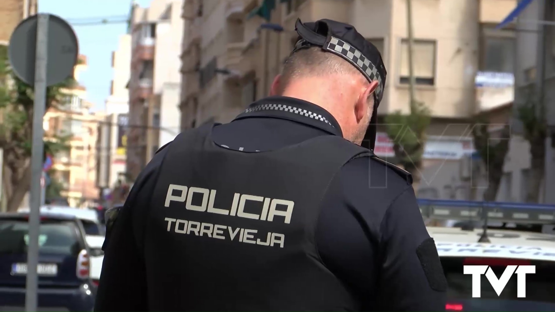 Imagen de El edil de seguridad apoya las reivindicaciones de los sindicatos policiales ante la falta de efectivos para cubrir la temporada estival 