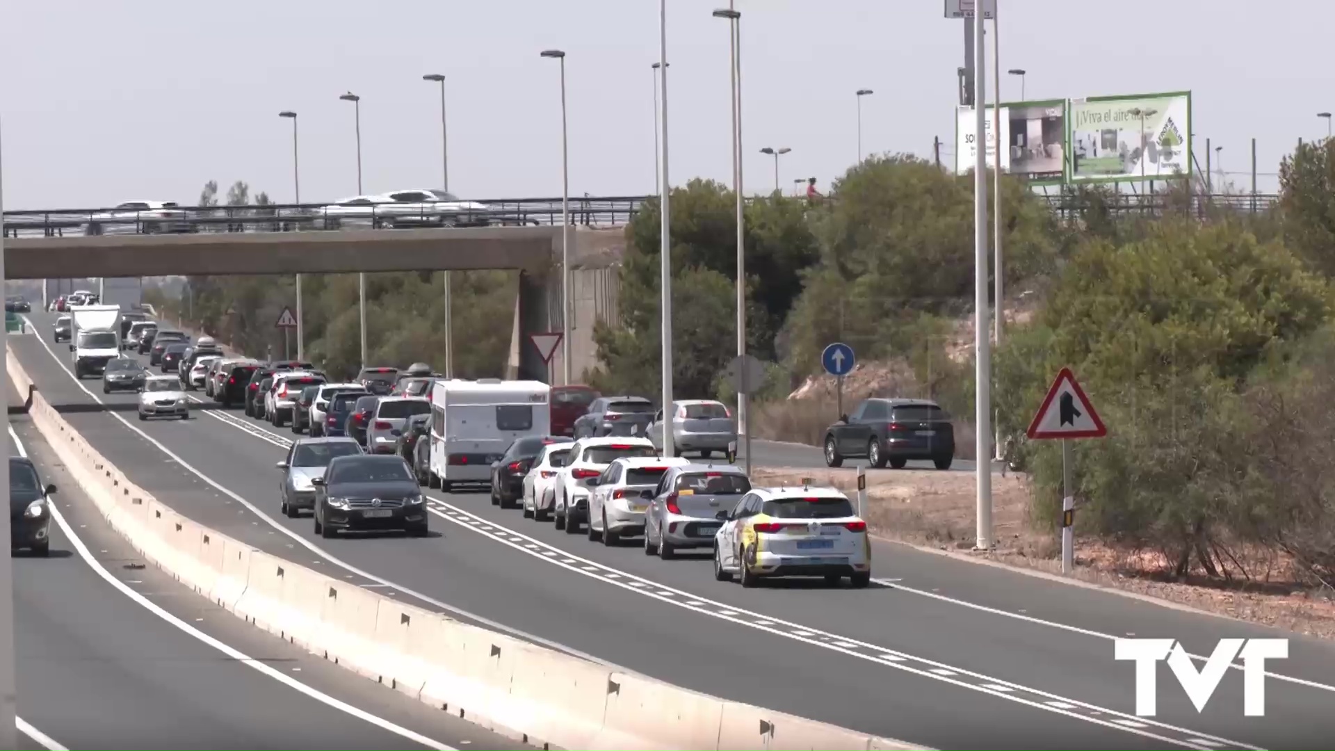 Imagen de Comienza la operación especial de tráfico «1º de Agosto» con los accesos a Torrevieja por la N 332 marcados por la DGT como de los tramos más conflictivos 
