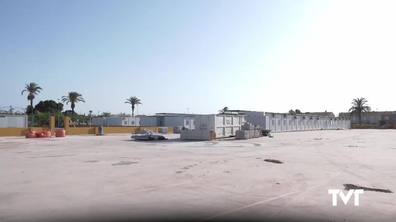 Imagen de En ejecución las obras de urbanización de la parcela donde se ubicarán nuevas aulas prefabricadas para el IES 6, sección del IES Torrevigía que estudiaba en aulas del Conservatorio