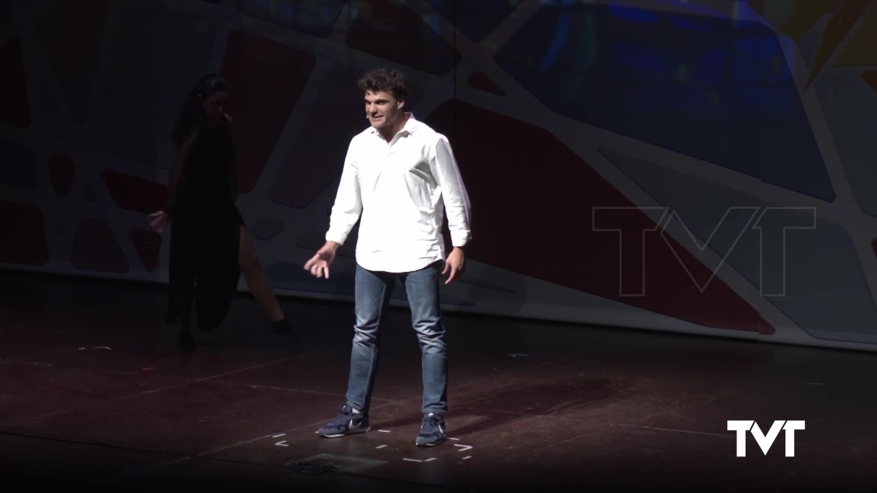 Imagen de Novedosa puesta en escena del musical «Original, el paso de Carlo»