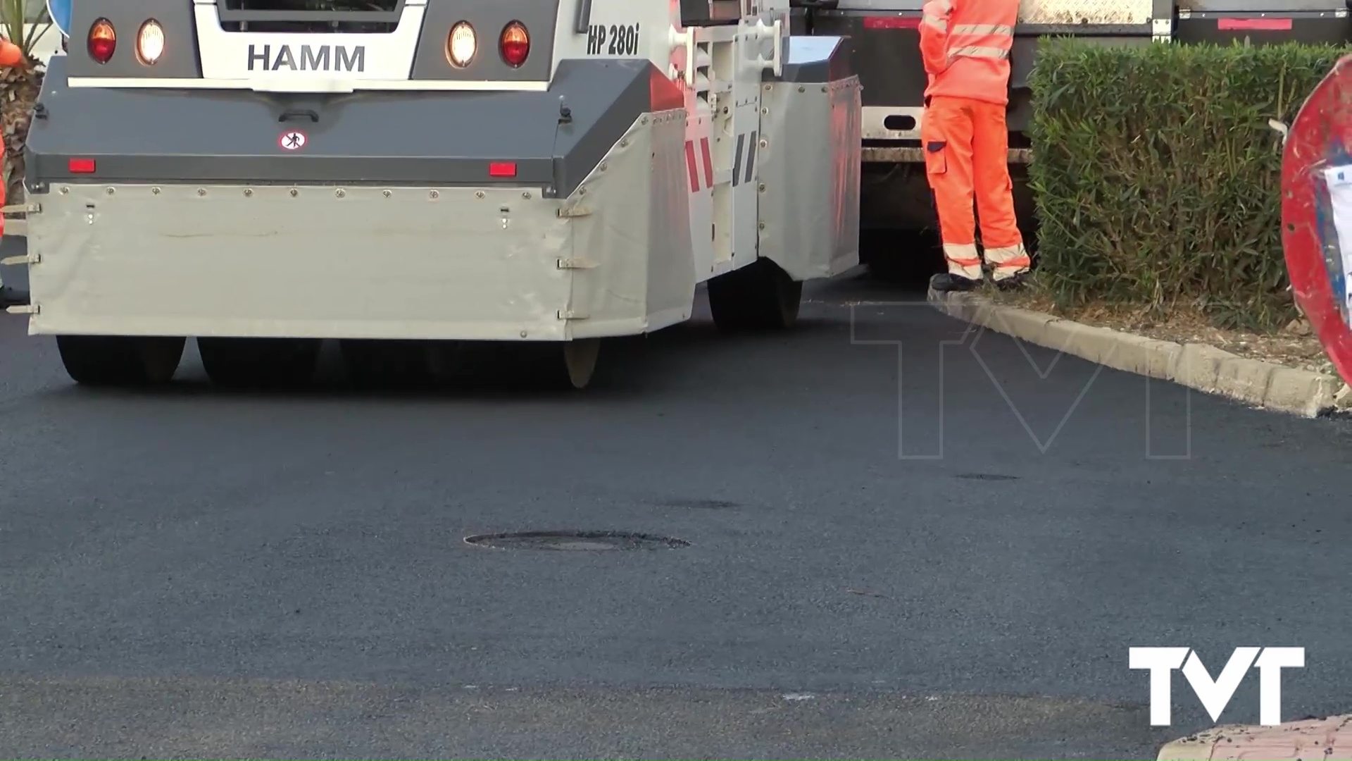 Imagen de Se amplia en dos meses el plazo dado a la adjudicataria para terminar la obra de reasfaltado y accesibilidad de Caballero de Rodas 