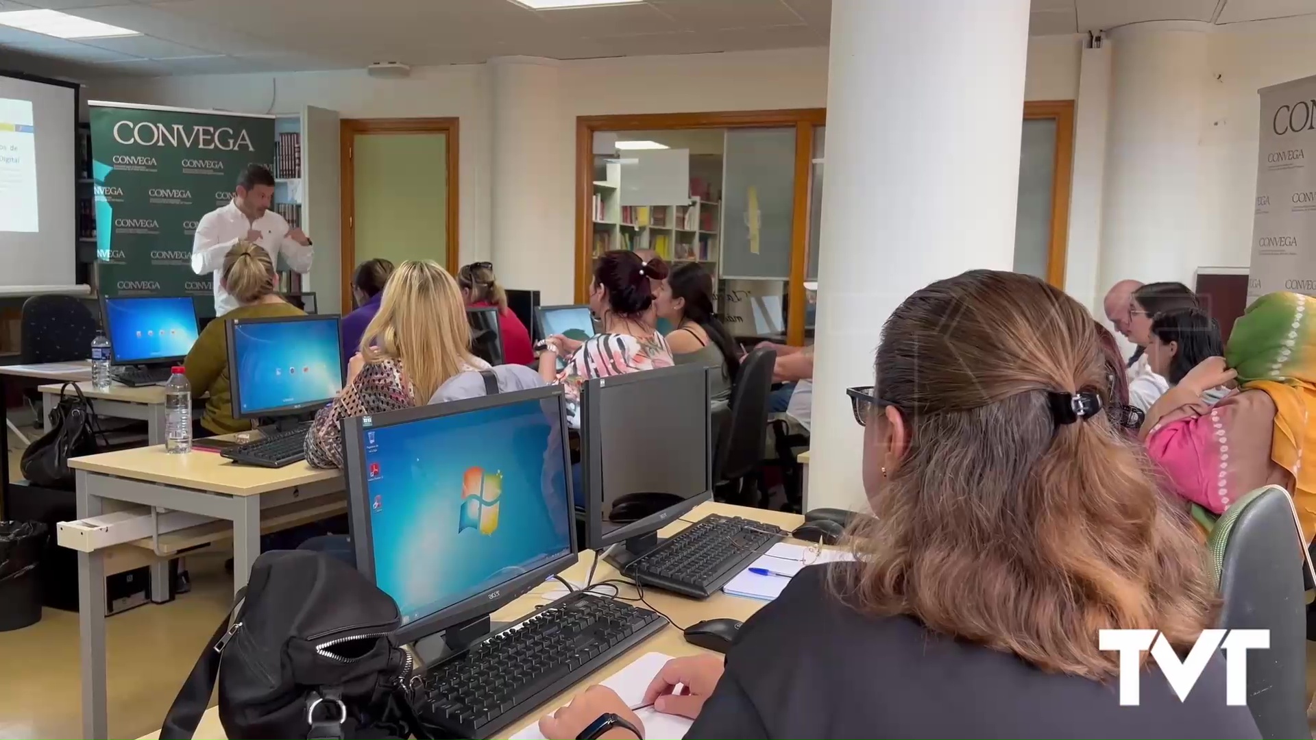Imagen de Cerca de mil personas pasan por los servicios de empleo y formación de Convega en el último año