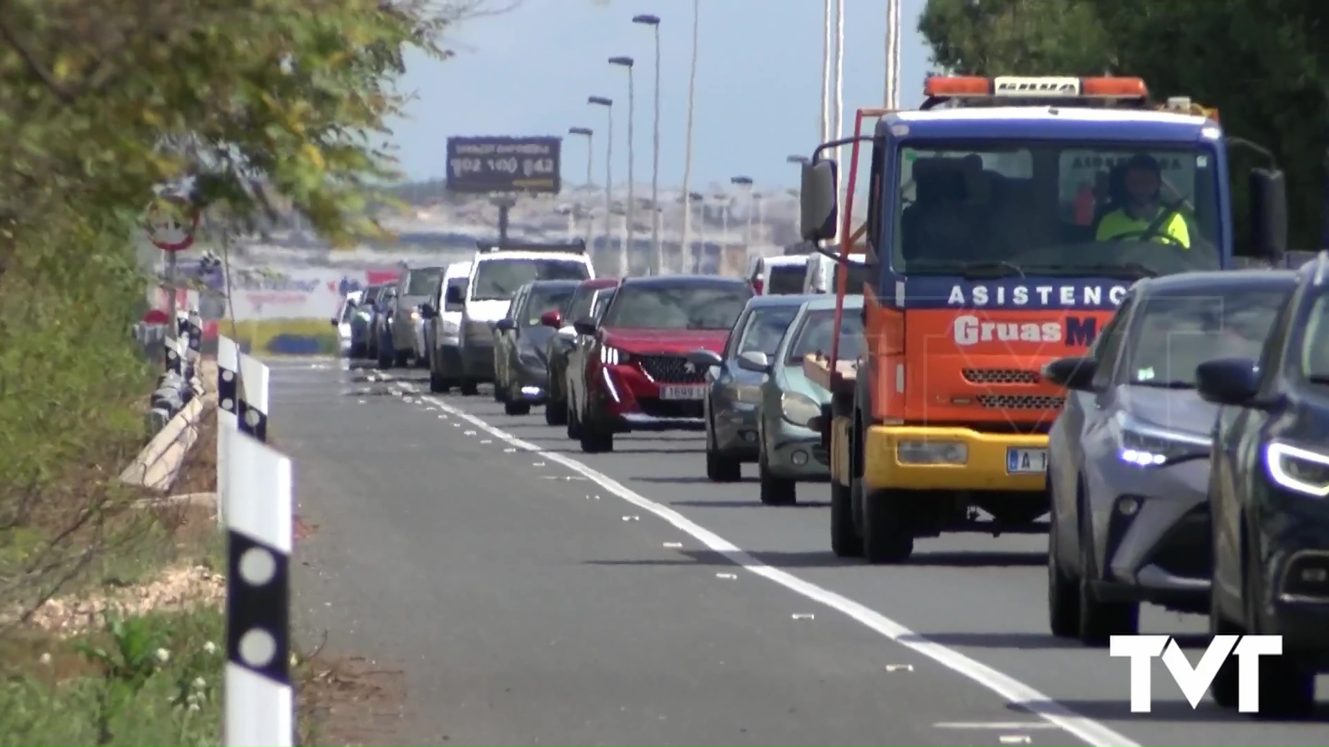 Imagen de Las largas retenciones continúan en la variante de Torrevieja, el único tramo sin desdoblar de la N 332