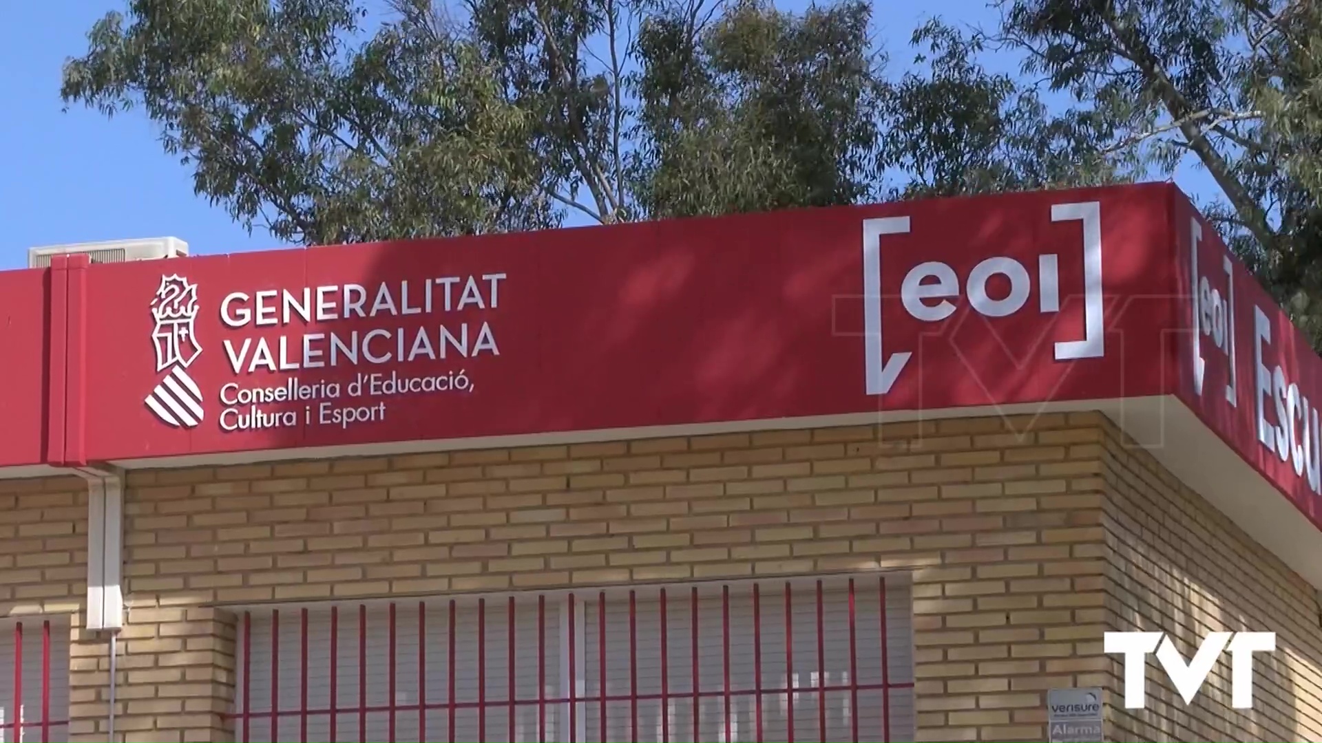 Imagen de El ayuntamiento se hará cargo de contratar cursos de español para extranjeros ante la alta demanda existente en la ciudad y ante los recortes de consellería de educación en la EOI 