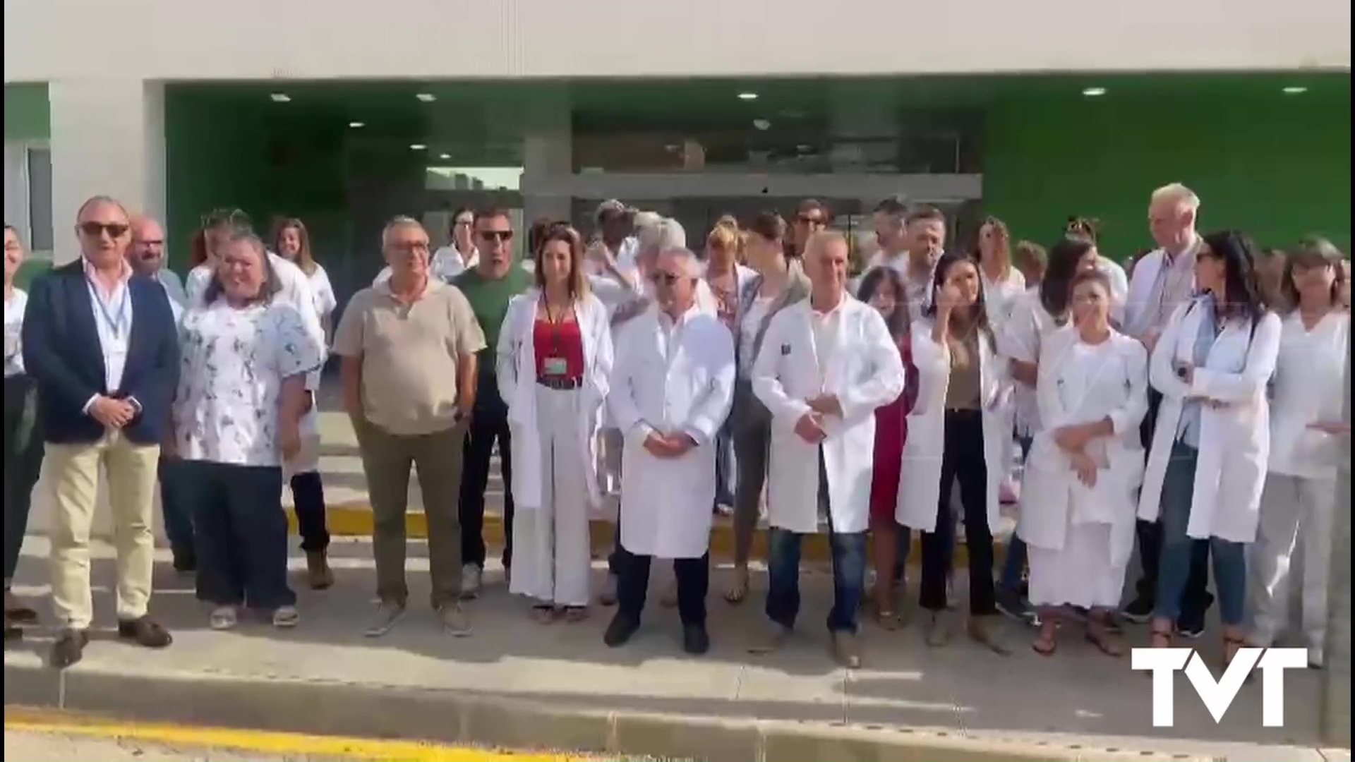 Imagen de El comité de empresa y junta de personal del Dep. Salud Torrevieja exige a Consellería seguridad ante agresiones. Los TES de la provincia piden también protocolo en el transporte sanitario ante agresiones 