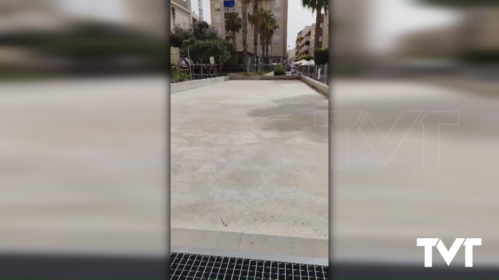 Imagen de Se espera que la nueva mini pista deportiva de la Plaza de Oriente pueda estar acabada en octubre 