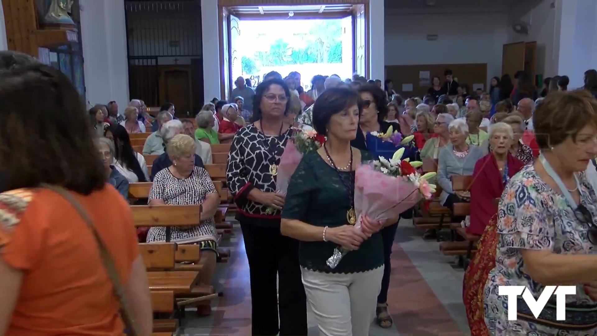 Imagen de La Mata honra a su patrona con una ofrenda floral 
