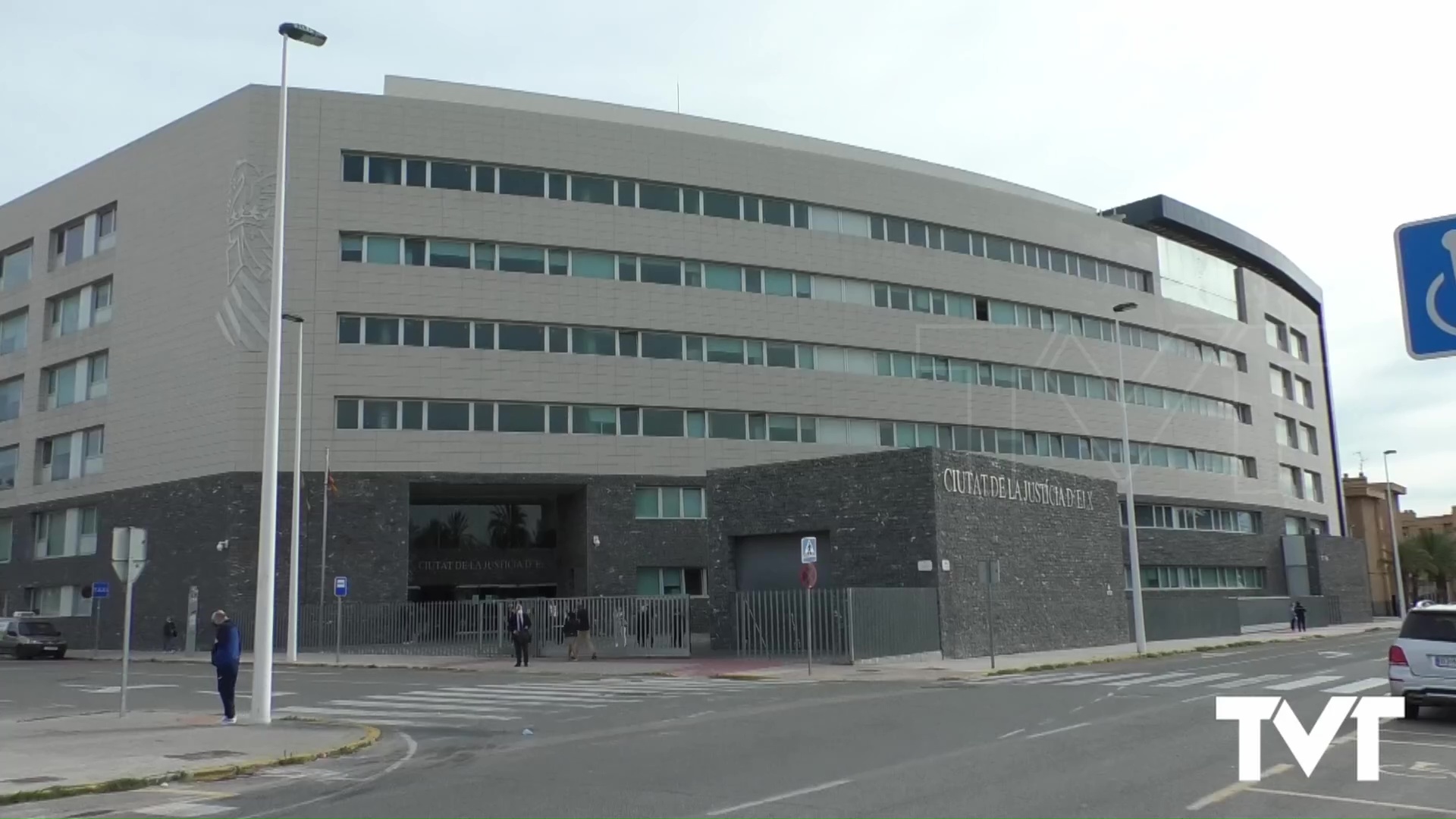 Imagen de Juzgan a una mujer acusada de quedarse, presuntamente, con más de 200.000 euros de una herencia familiar. Ocurrió en Torrevieja 