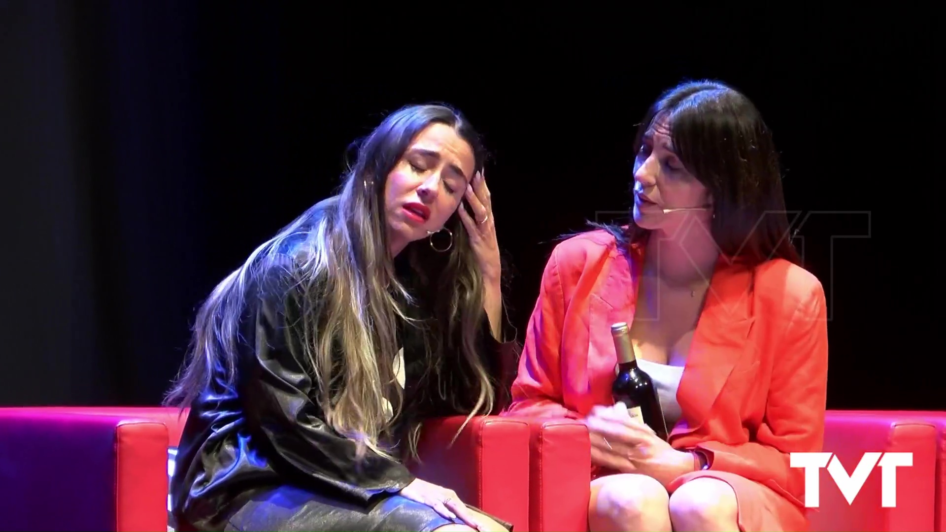 Imagen de «Mujeres: La Dramedia»: un divertido espectáculo teatral con espíritu de programa de televisión 