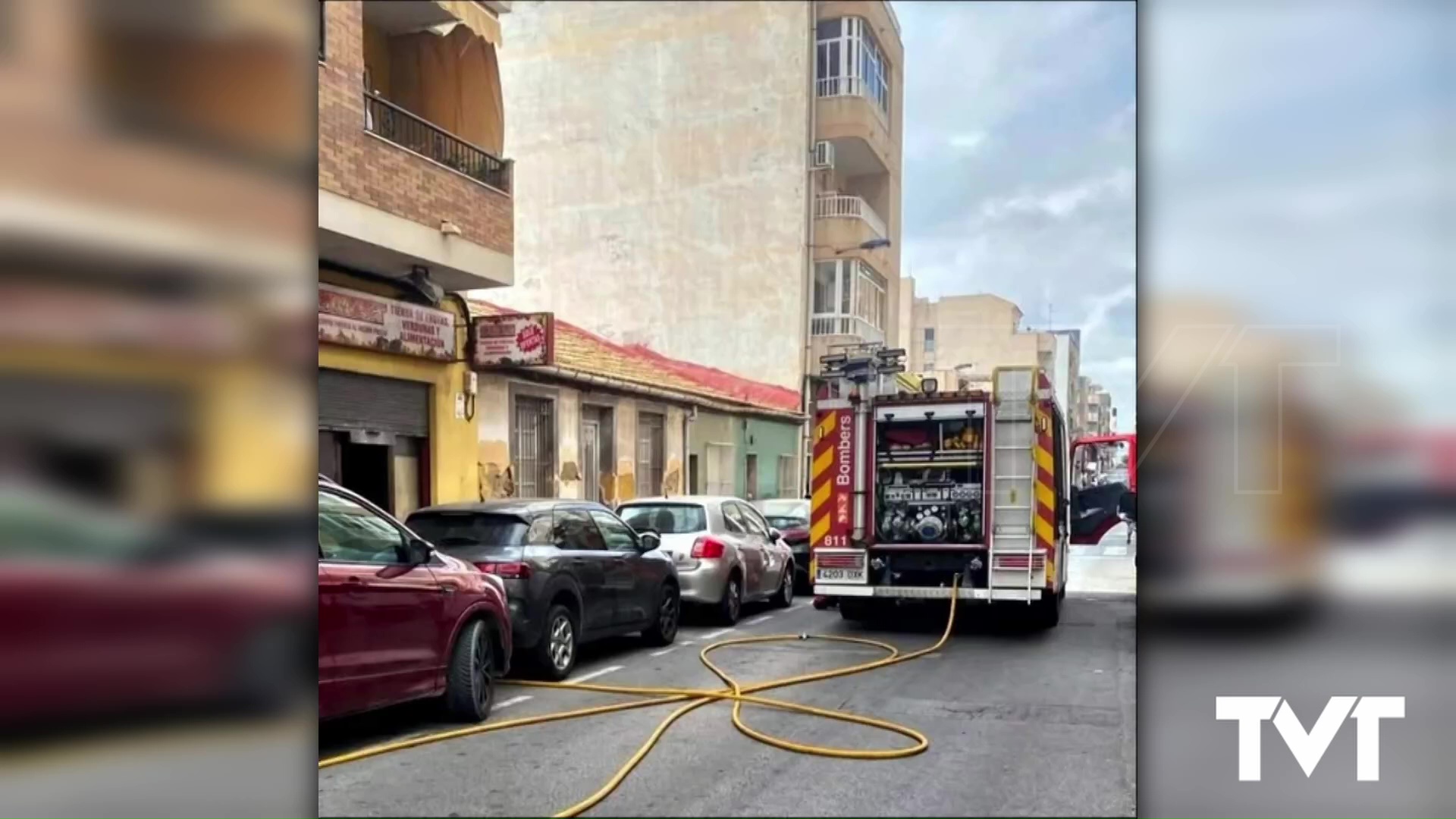 Imagen de ​​Incendio en un cuadro eléctrico en la calle Antonio Machado provoca intensa humareda y evacua a dos personas 