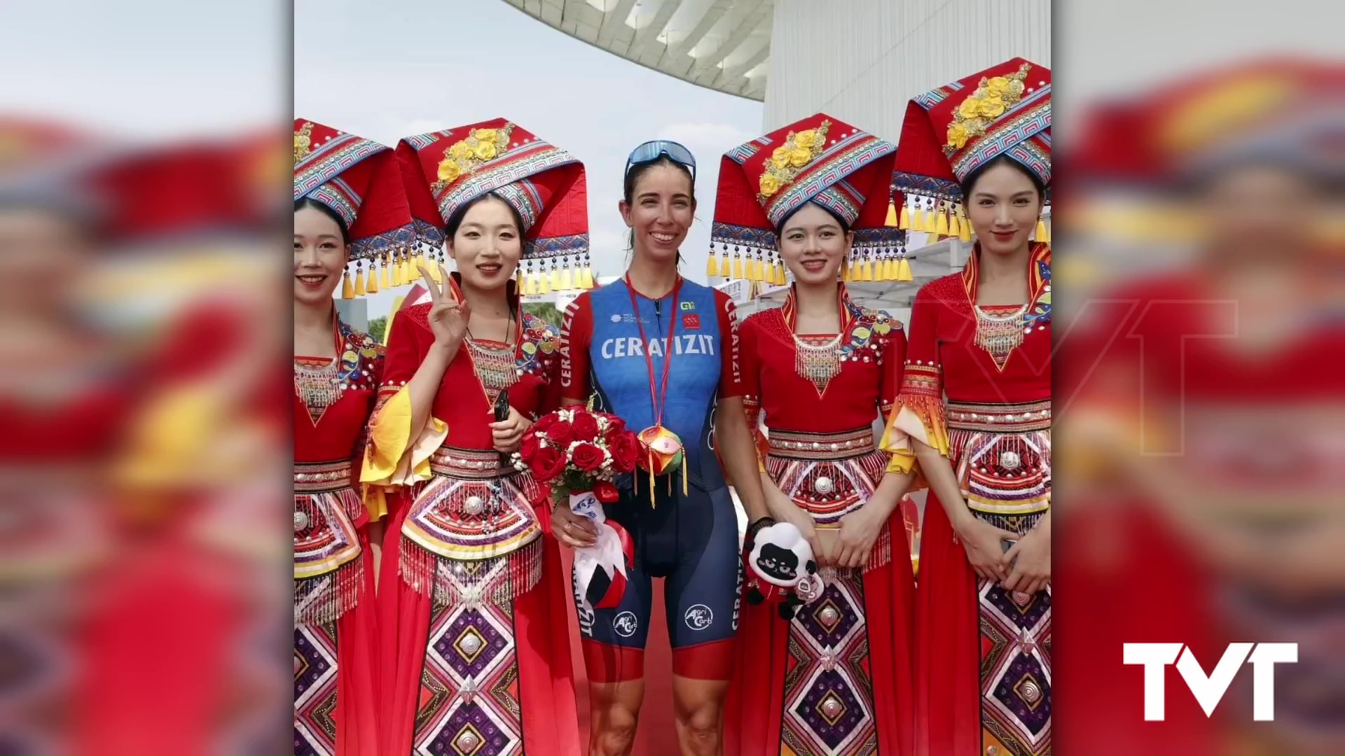 Imagen de La ciclista torrevejense Sandra Alonso logra la victoria en la última prueba del World Tour 