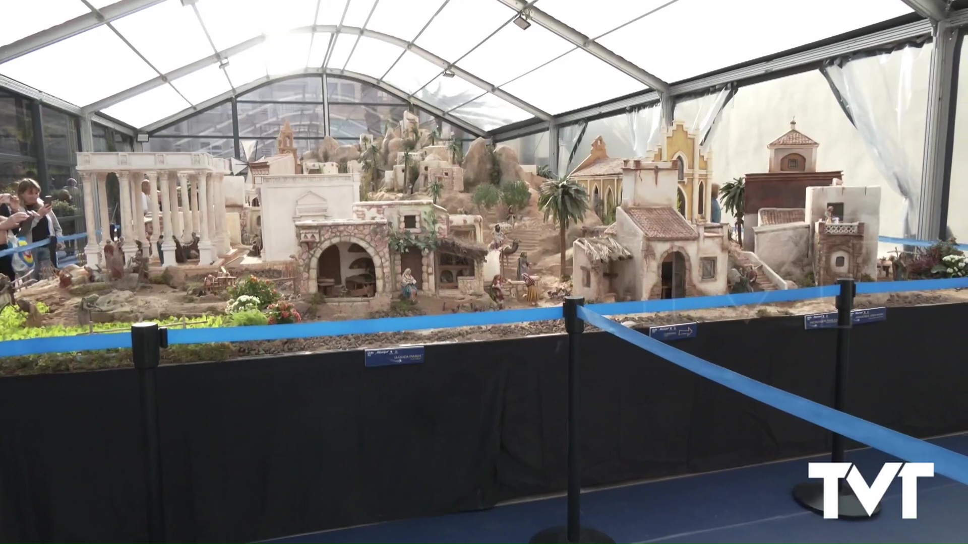 Imagen de Torrevieja inaugura su Belén monumental 