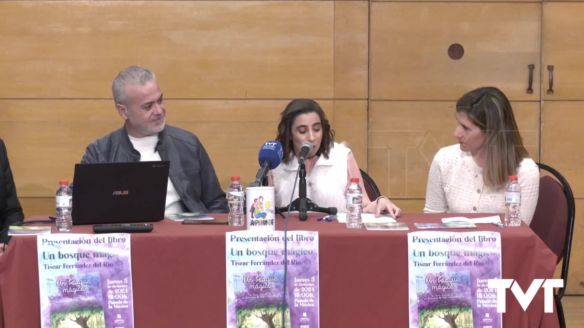 Imagen de Tíscar Ferrández del Río nos regala un bello cuento infantil «Un bosque mágico» 