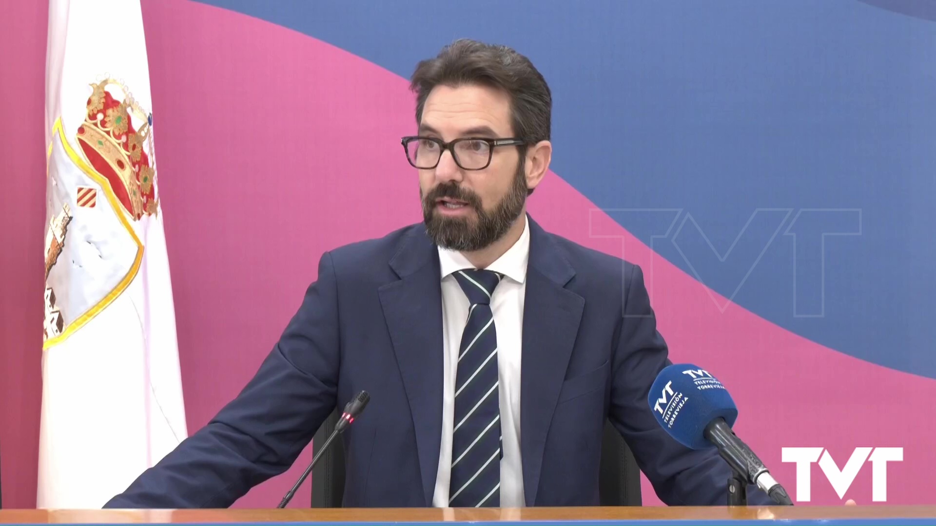 Imagen de Queda desierto el expediente de contratación de suministro de combustible para vehículos municipales