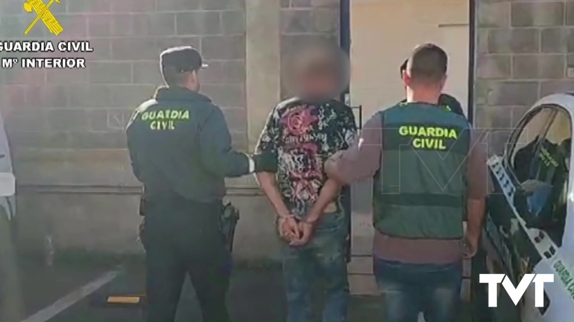 Imagen de Detenido en Torrevieja un hombre por presuntos delitos de agresión sexual, varios robos con violencia, hurto y estafa 