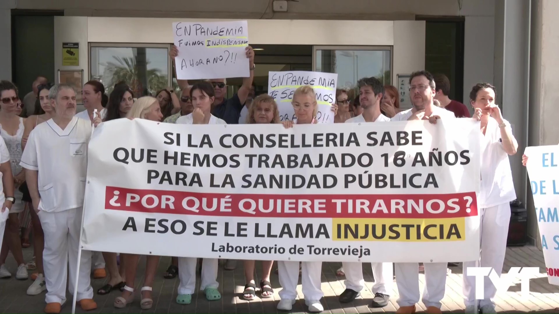 Imagen de Las trabajadoras del laboratorio del Hospital de Torrevieja que fueron despedidas tendrán que ser readmitidas 