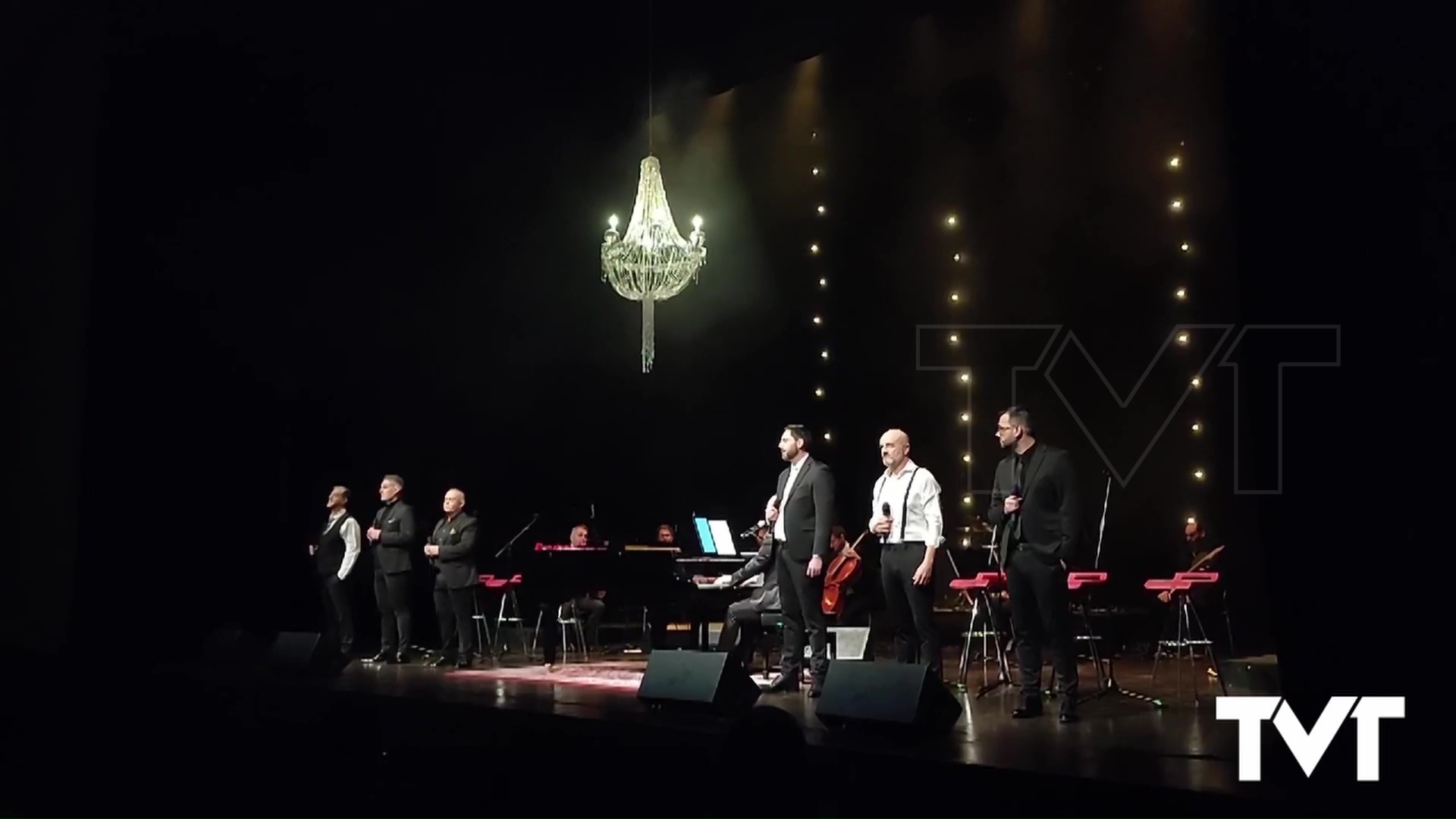 Imagen de Entradas agotadas en el Teatro para asistir a la presentación del primer disco de Sette Vocci