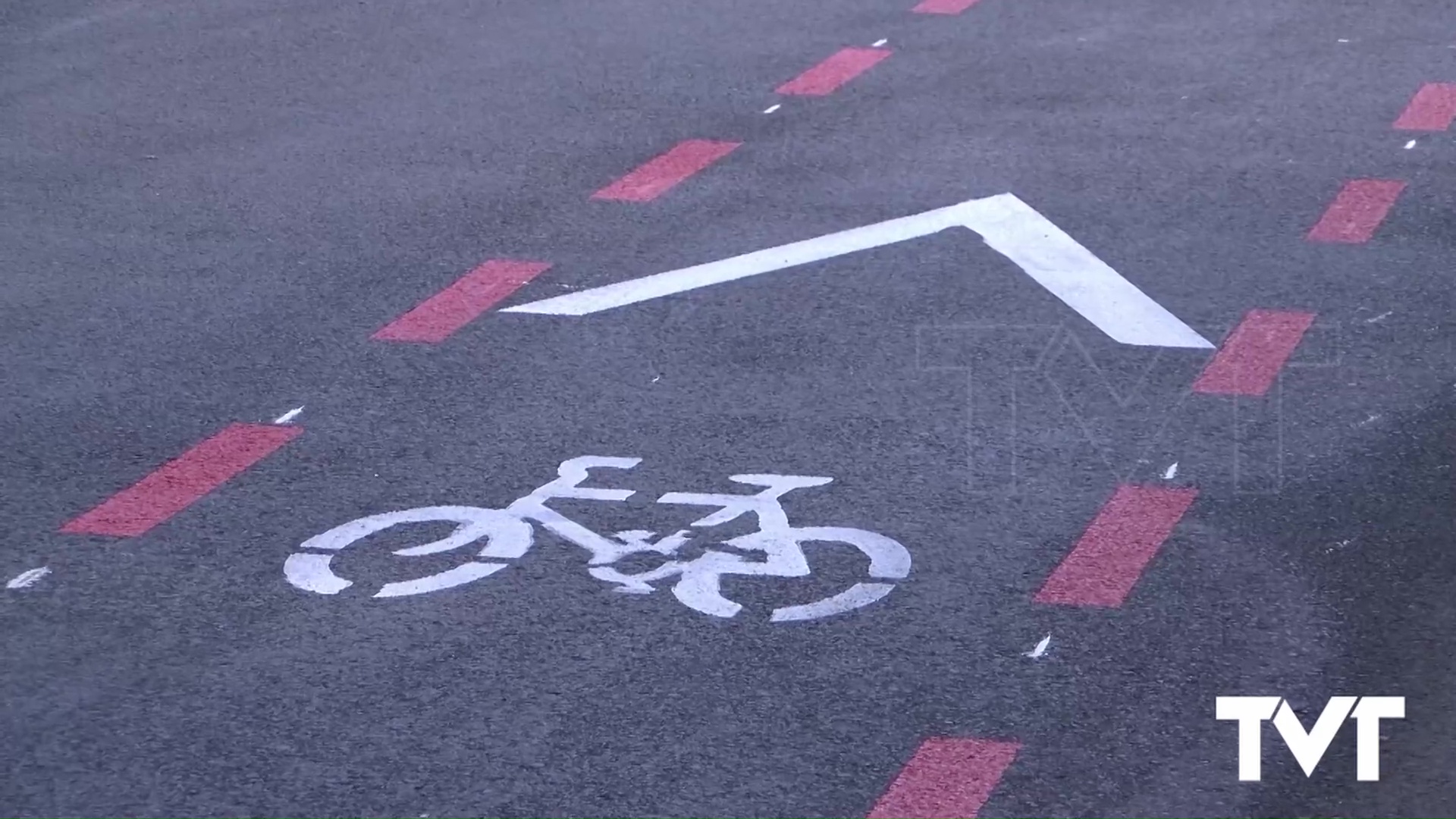 Imagen de Torrevieja crea y proyecta nuevos carriles bici y ciclo vías para hacer de Torrevieja una ciudad más sostenible 