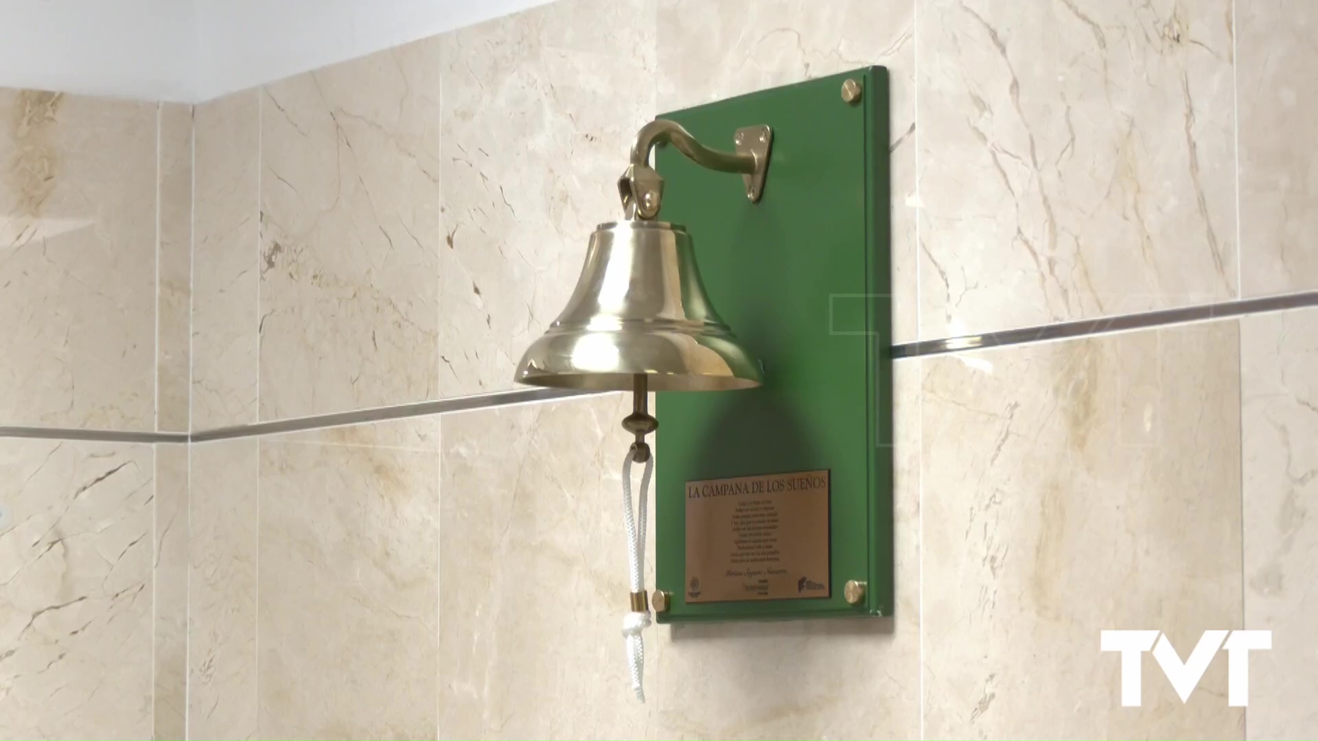 Imagen de El Hospital Quirónsalud Torrevieja celebra sus 25 años con la Campana de los Sueños 