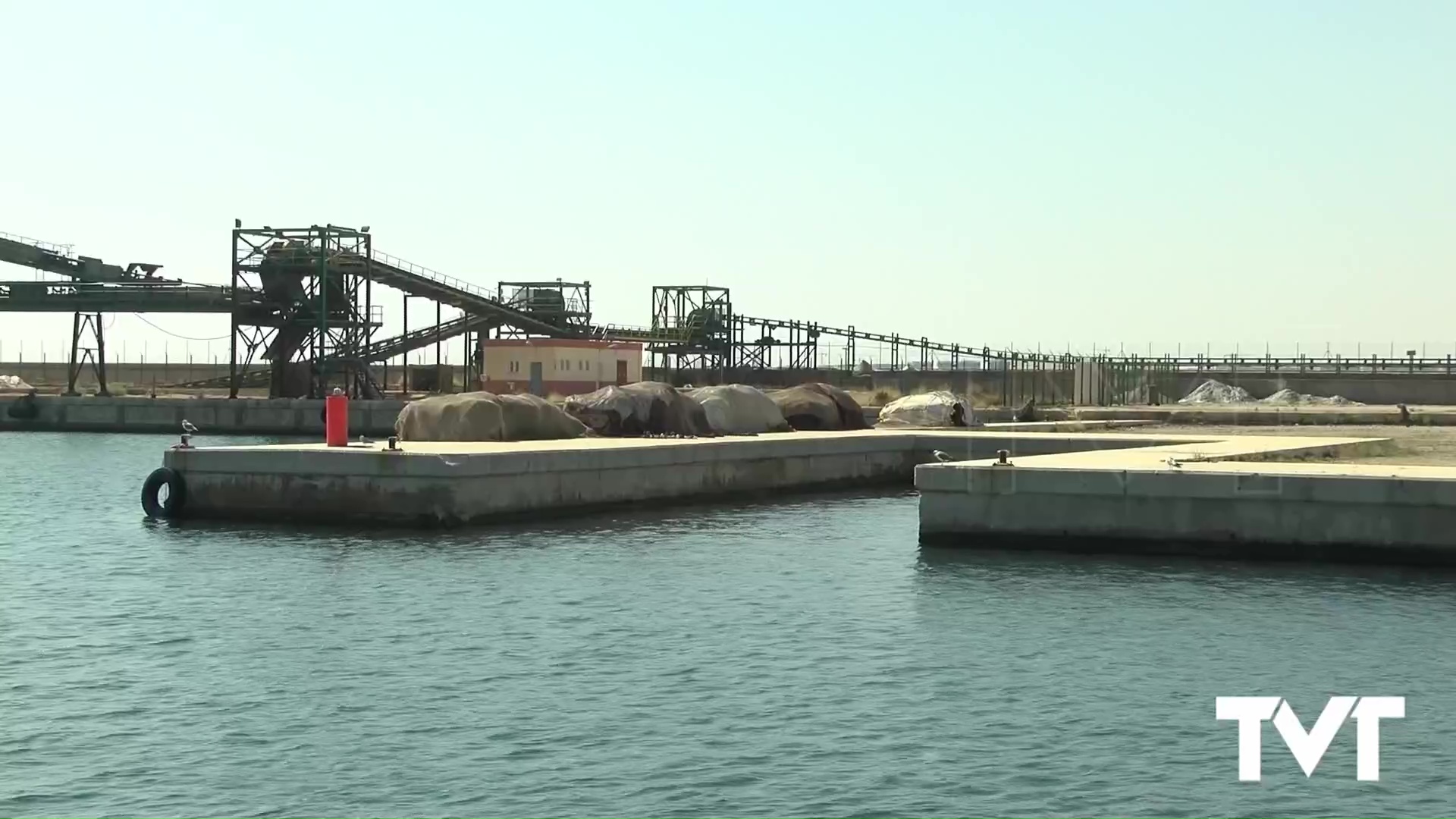 Imagen de Dirección Gral. de Costas y Puertos quiere dar uso al antiguo muelle de abrigo construido hace años junto al Dique de Poniente