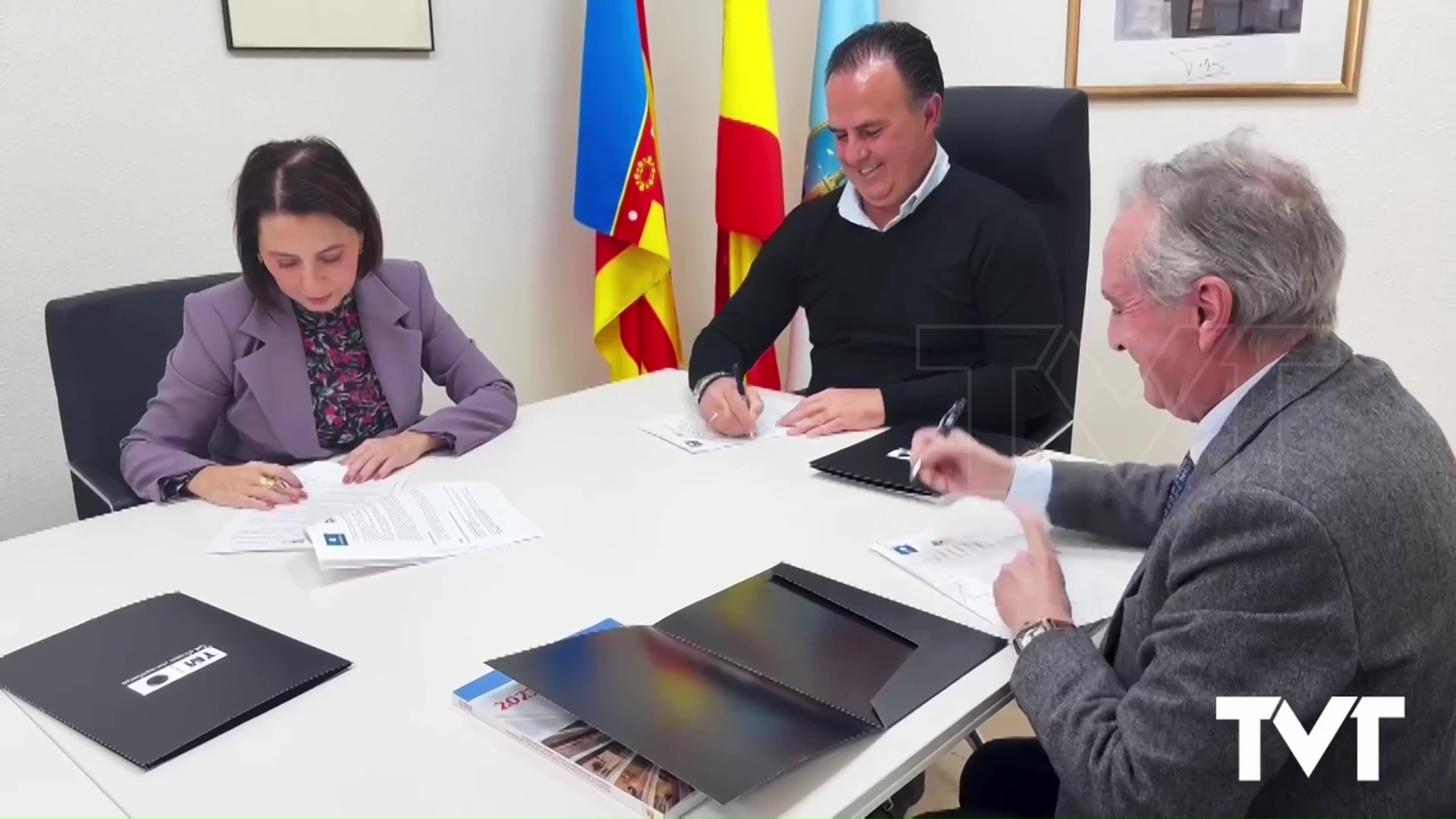 Imagen de Ayuntamiento, TM Grupo Inmobiliario y Cruz Roja firman convenio para prevenir la exclusión residencial 