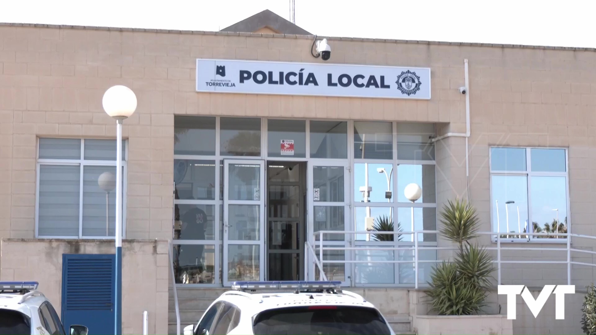 Imagen de El TC declara vulnerado el derecho a la integridad moral de un policía local de Torrevieja por acoso laboral 