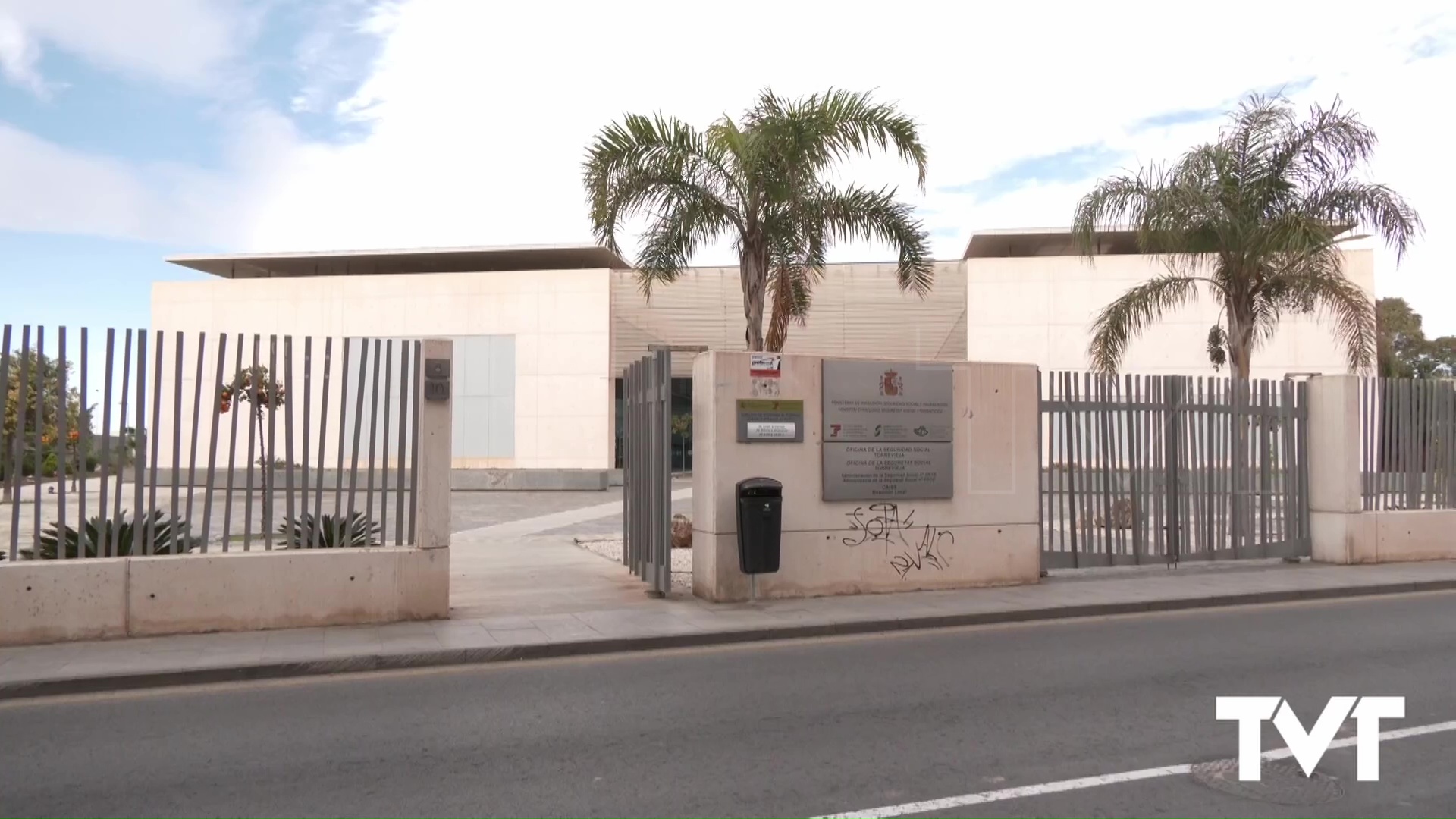 Imagen de El PP se queda sólo para aprobar la moción en la que muestra su rechazo al centro de acogida de migrantes en Torrevieja